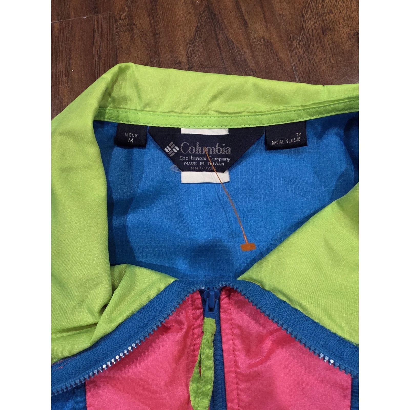 Columbia Vintage Columbia Jacket Size M Radial Sleeve Windbreaker Size US M / EU 48-50 / 2 - 2 Thumbnail