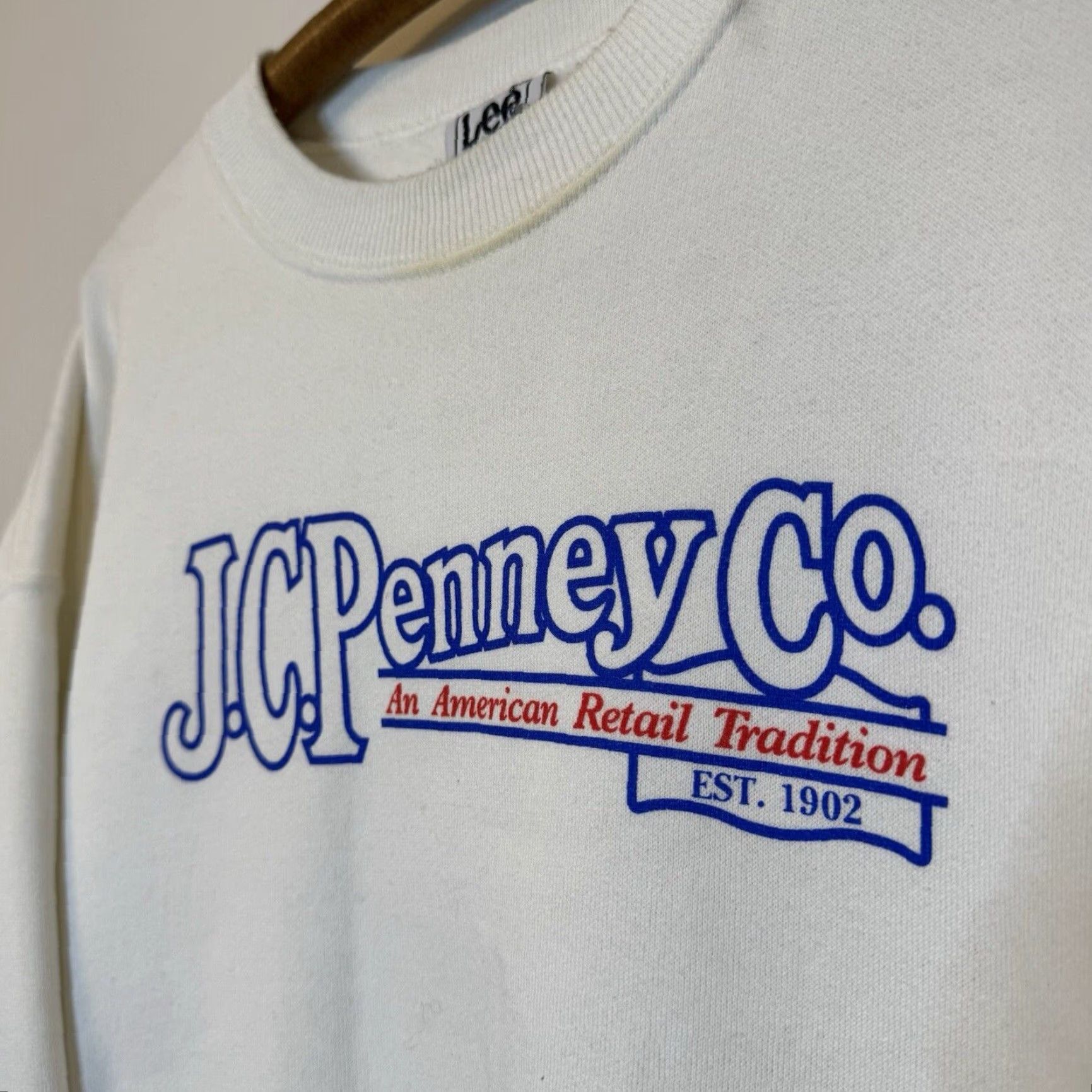 Lee VINTAGE Lee Sweatshirt Men L White Crewneck 90s USA Solid Pullover Size US L / EU 52-54 / 3 - 2 Thumbnail