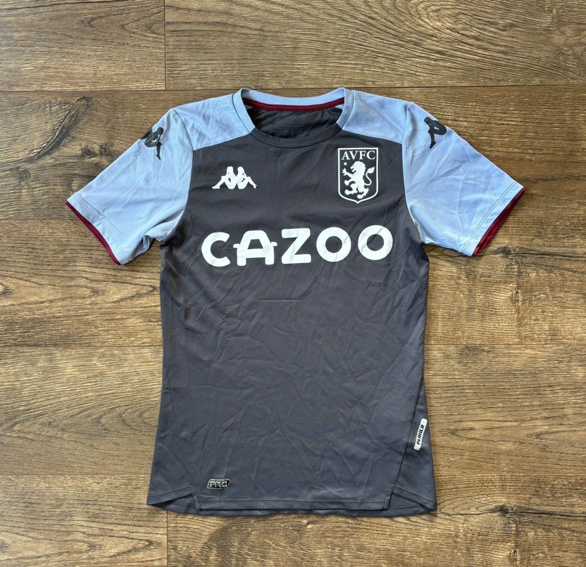 Kappa ASTON VILLA 21/22 TRAINING FOOTBALL SOCCER JERSEY KAPPA sz S Size US S / EU 44-46 / 1 - 1 Thumbnail