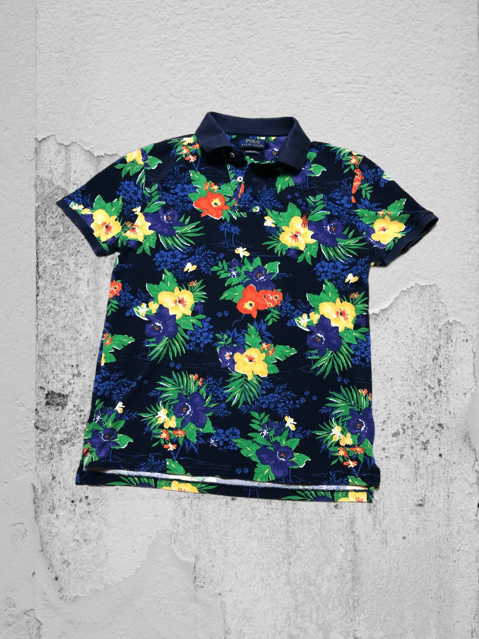 Polo Ralph Lauren Vintage Hawaii Polo Ralph Lauren custom slim fit T-shirt Size US M / EU 48-50 / 2 - 1 Thumbnail