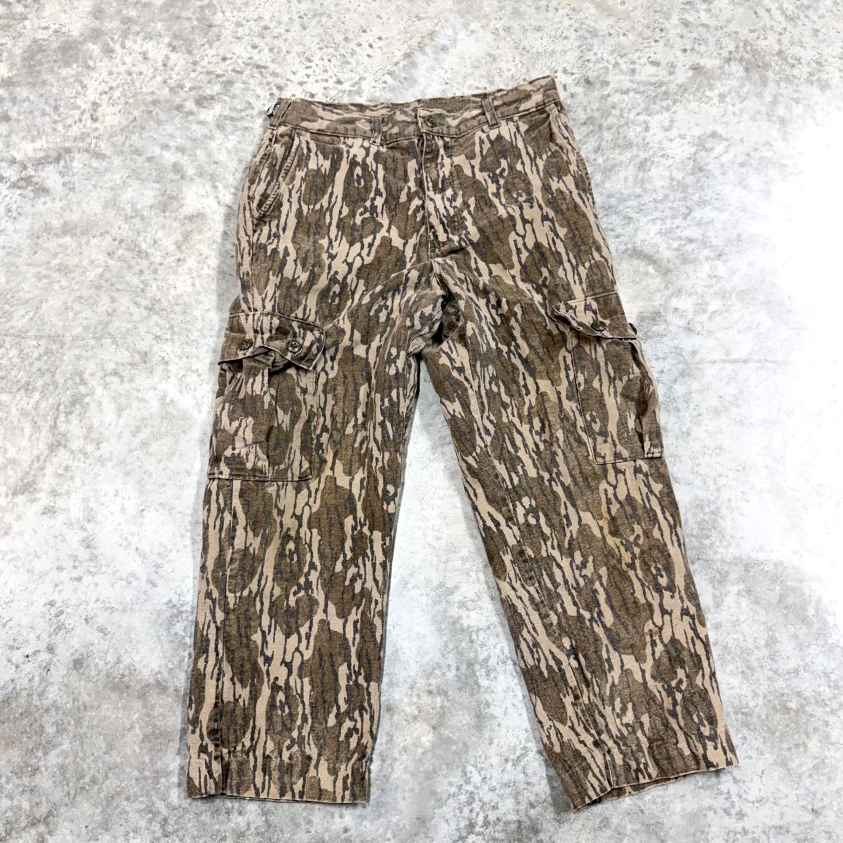 Vintage Mossy Oak Cargo Pants Mens 34 x 27 Brown Camo Flannel Adjustable Waist Hunting Shirt Size US 34 / EU 50 - 2 Thumbnail
