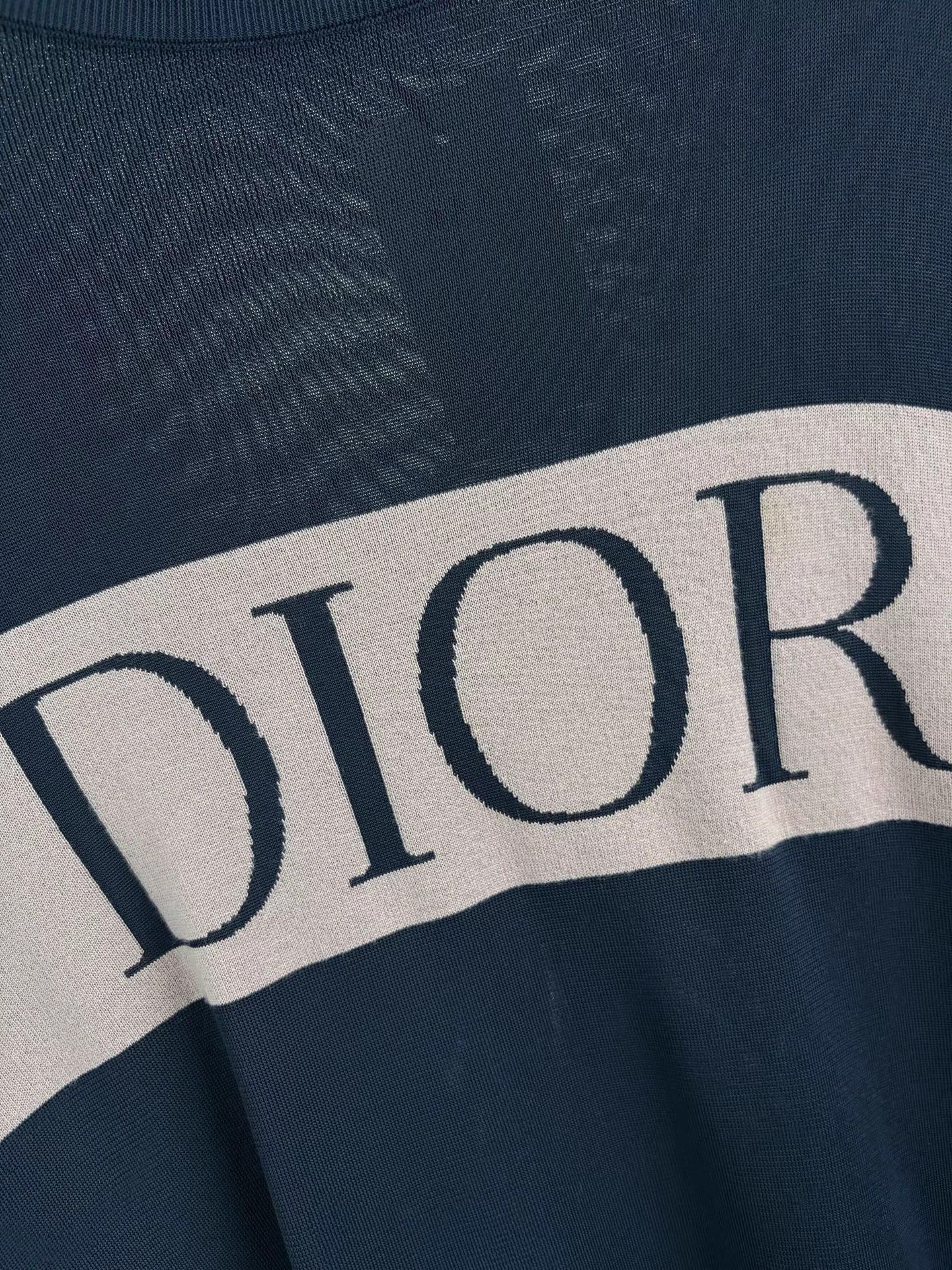 Dior DIOR Slogan Logo Knit Short Sleeve K1 Size US XXL / EU 58 / 5 - 3 Thumbnail
