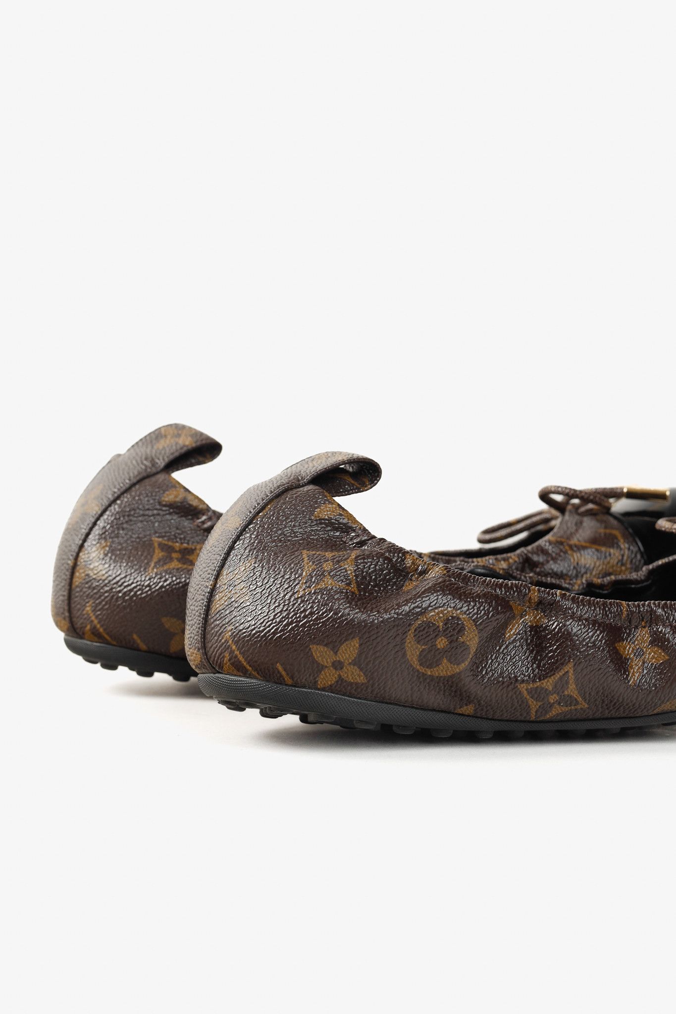 Louis Vuitton Louis Vuitton Flirty Monogram Canvas Cap-Toe Bow Flats Size US 6.5 / IT 36.5 - 8 Thumbnail