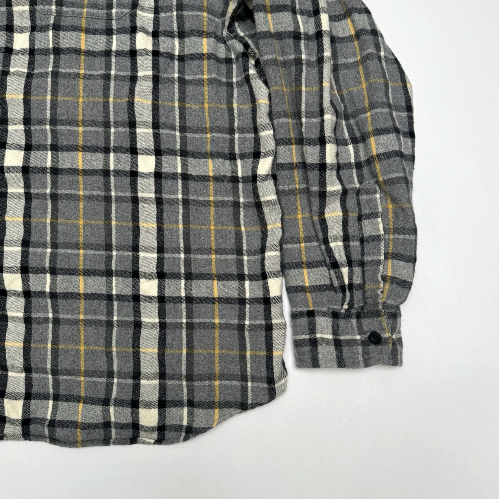 Vintage VINTAGE L.L. Bean Men's Regular Fit XL Button-Up Flannel Shirt Gray/Yellow 100% Cotton Plaid Long Sleeve Button-Down Size US XL / EU 56 / 4 - 3 Thumbnail