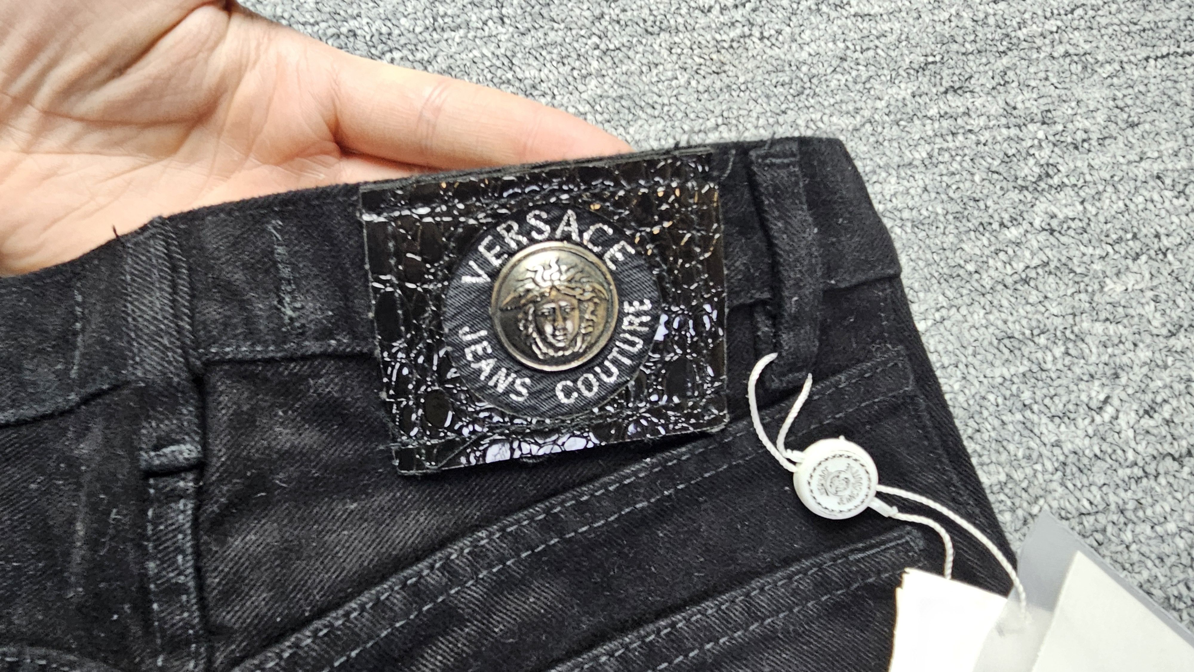 Versace Jeans Couture Versace Jeans Couture 90s Black Straight High Rise NWT W26 Size 26" / US 2 / IT 38 - 4 Thumbnail