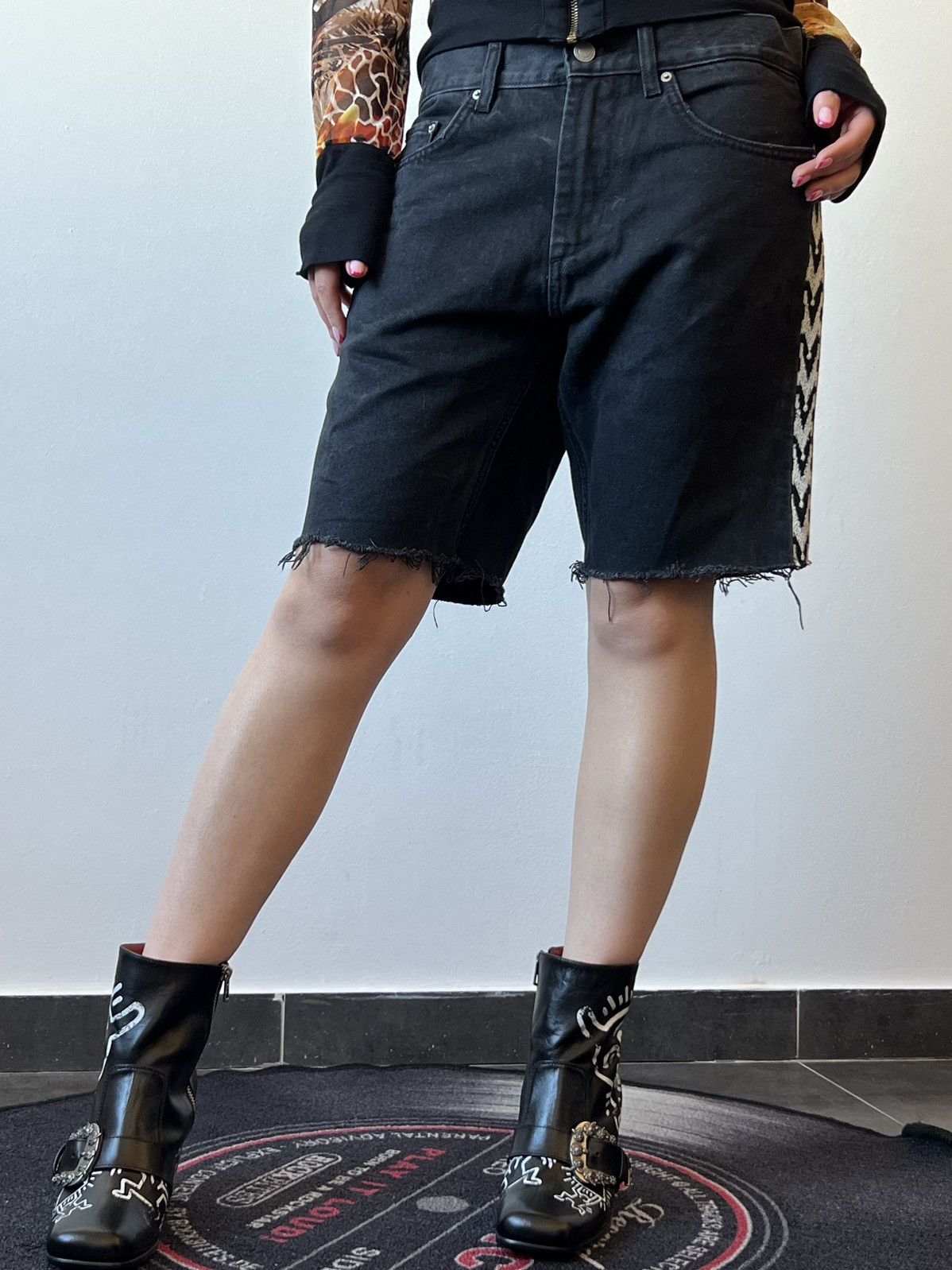 H&M × Isabel Marant Isabel Marant x HM taped jorts shorts Size 31" - 1 Thumbnail