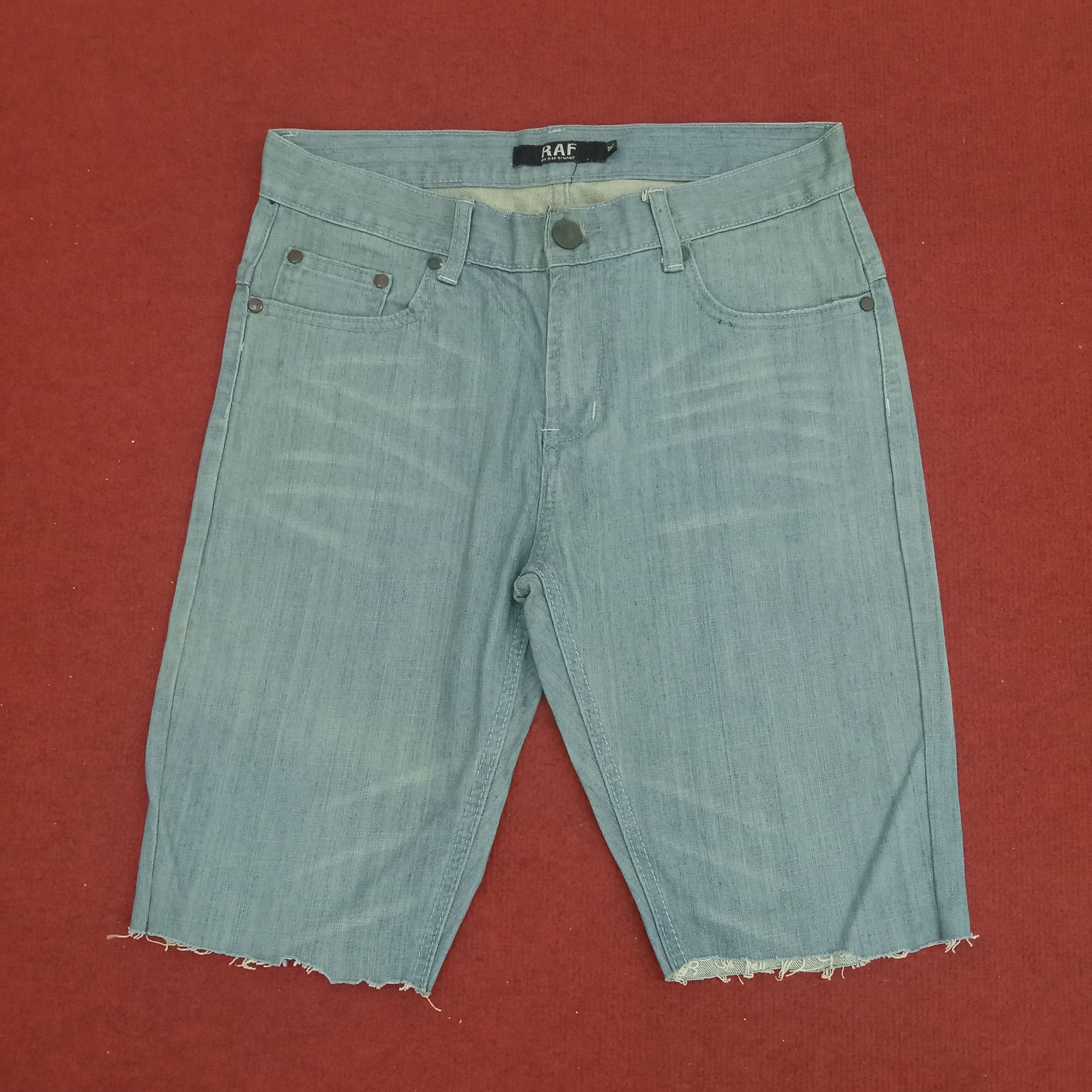 image of Vintage Raf By Raf Simons Designer Brand Streetwear Short Jeans Dp1 in Blue Jean, Men's (Size 31)