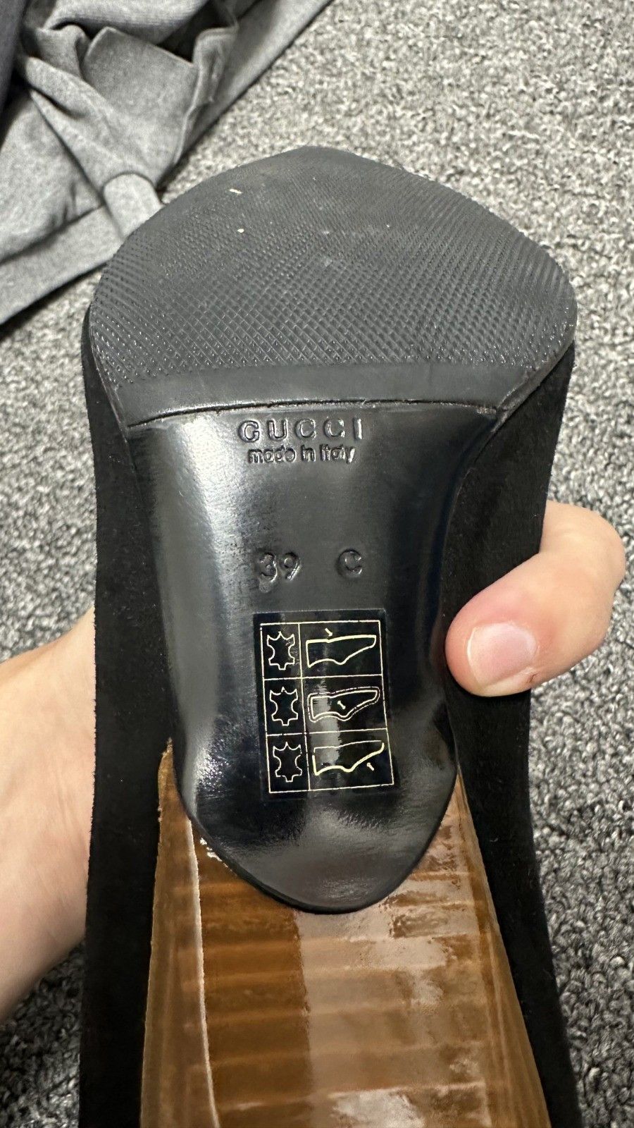 Gucci Gucci Women's Suede Black Heels Size 39 Size US 9 / IT 39 - 14 Thumbnail