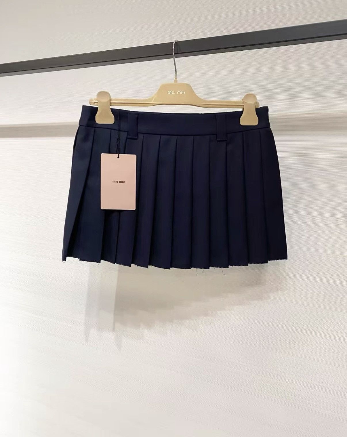 Miu Miu Miu Miu Size 38 Navy Blue Low Waist Pleated Skirt J33 Size XS / US 0-2 / IT 36-38 - 1 Thumbnail
