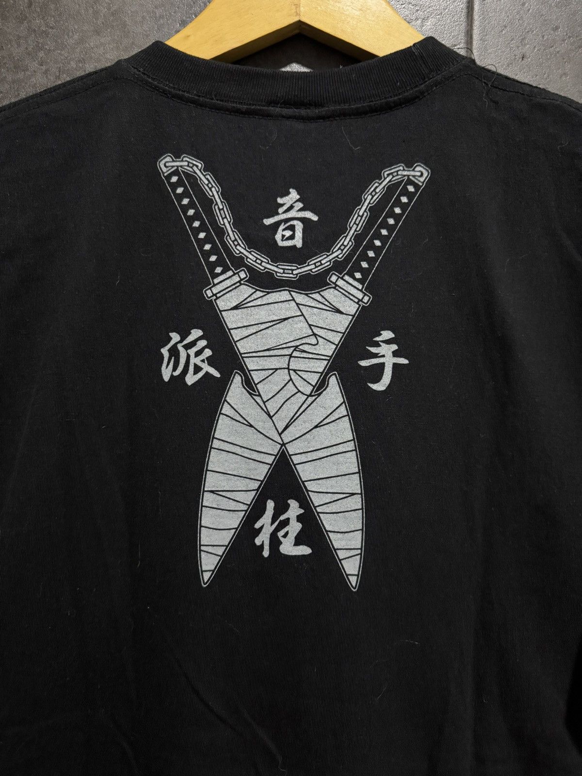 Other Demon Slayer Uzui Tengen Tshirt Size US L / EU 52-54 / 3 - 3 Thumbnail