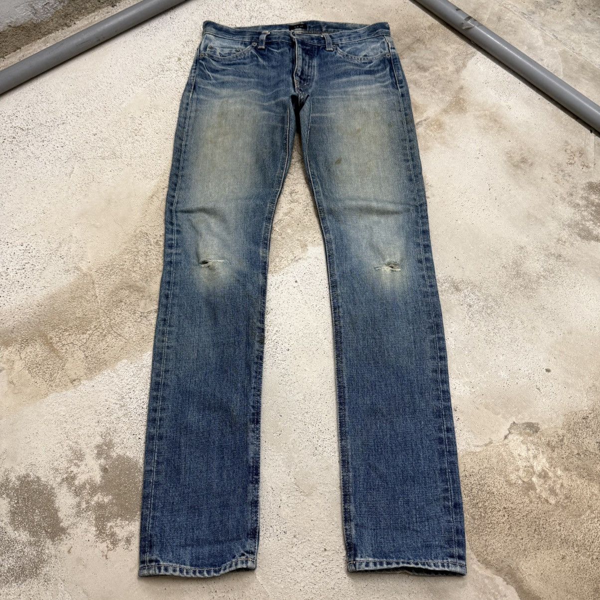 Japanese Brand DMG Buttonfly Slim Straight Distressed Denim Pants Size 26" / US 2 / IT 38 - 3 Thumbnail