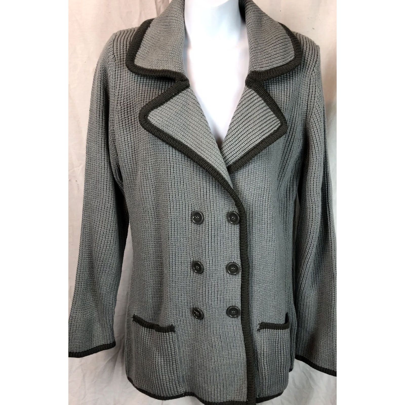 Vintage VINTAGE Sweater Cardigan M Gray Crochet Button Front Pockets Classic Grandma Size M / US 6-8 / IT 42-44 - 5 Thumbnail