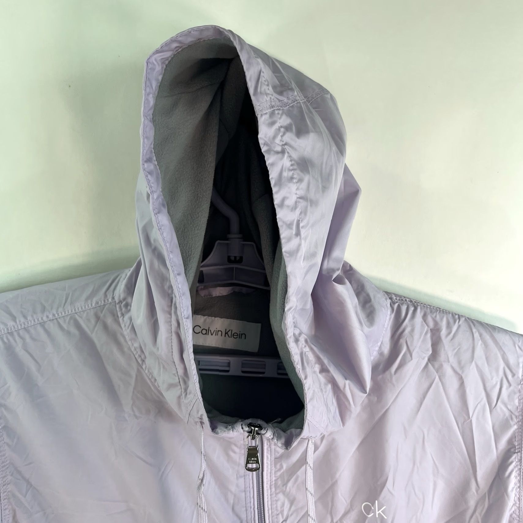 Calvin Klein Calvin Klein Windbreaker Hooded Full Zip 2XL Womens Purple Solid Softshell Zip Windbreaker, Casual, Travel, Workwear, Logo, Lined, Regular Fit Size XXL / US 16-18 / IT 52-54 - 4 Thumbnail