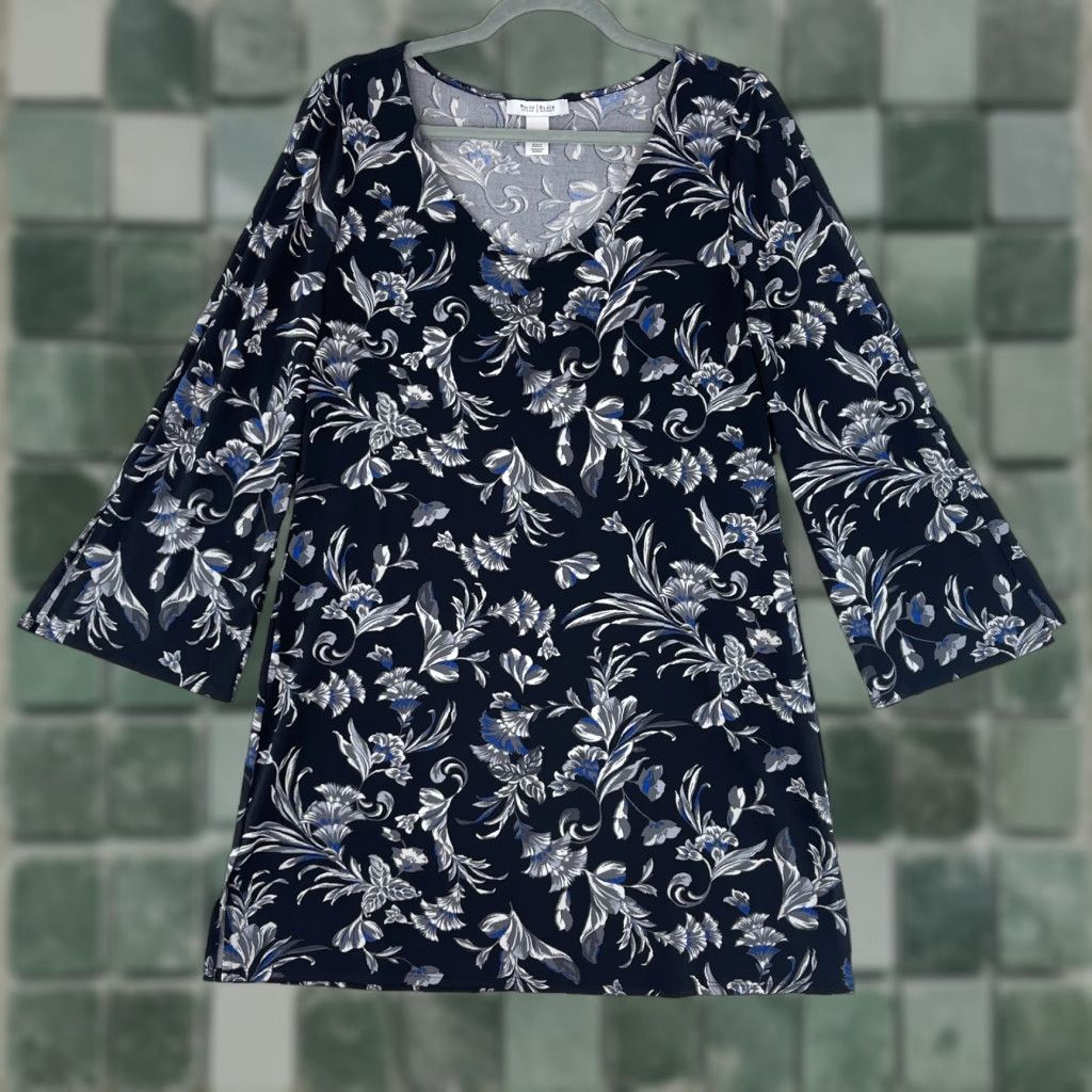 White House Black Market White House Black Market Dress Womens Medium 3/4 Sleeve Black Floral Print Size M / US 6-8 / IT 42-44 - 1 Thumbnail
