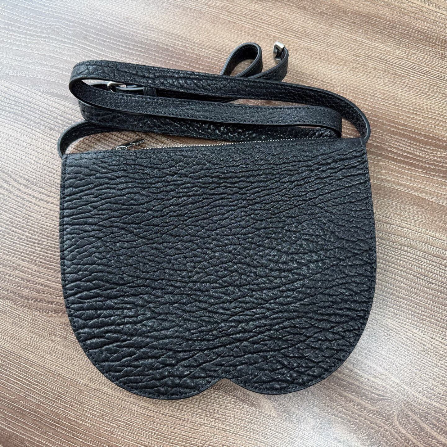 Burberry Burberry Leather Shoulder Bag OS Women Size ONE SIZE - 1 Thumbnail