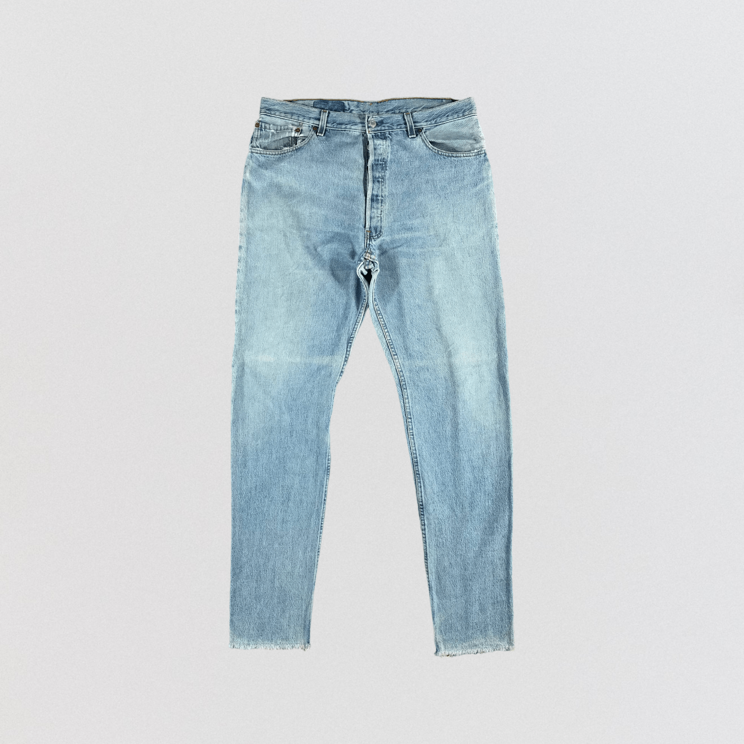 Levi's × Vintage Vintage 90s Blue Wash Levis 501 Jeans-JM2589 Size US 35 - 1 Thumbnail