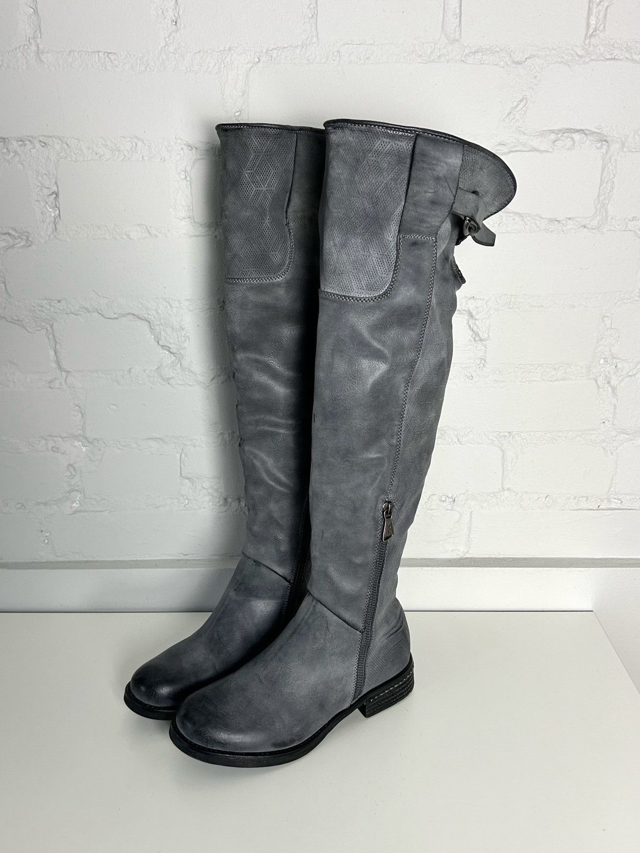 Dark grey distressed vintage biker boxing boots