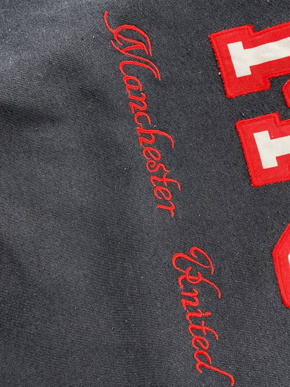 Umbro Vintage Umbro Manchester United 90s 1/4 Zip Sweatshirt Size US XL / EU 56 / 4 - 4 Thumbnail