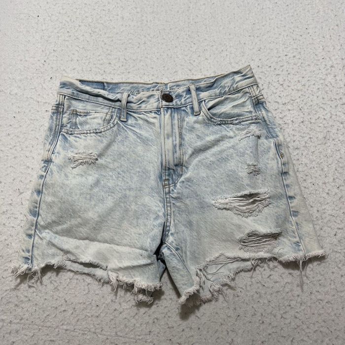 American Eagle Outfitters, Shorts, American Eagle Distressed Light Wash Jean  Shorts