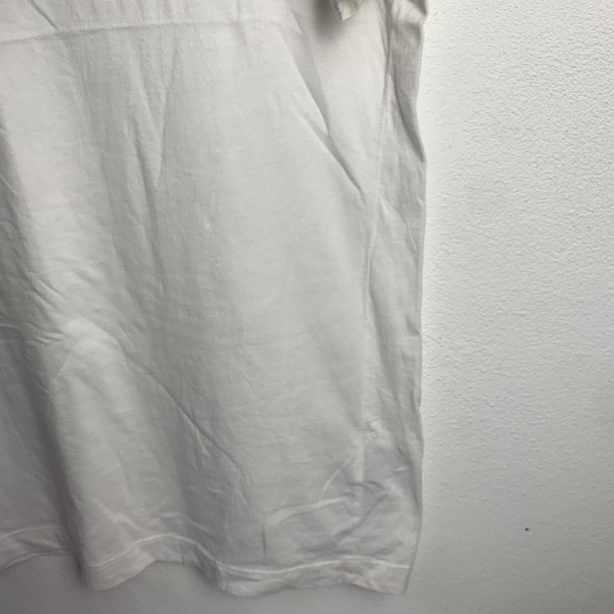 Designer × Kenneth Cole Kenneth Cole T-Shirt White V-Neck Size US L / EU 52-54 / 3 - 10 Thumbnail