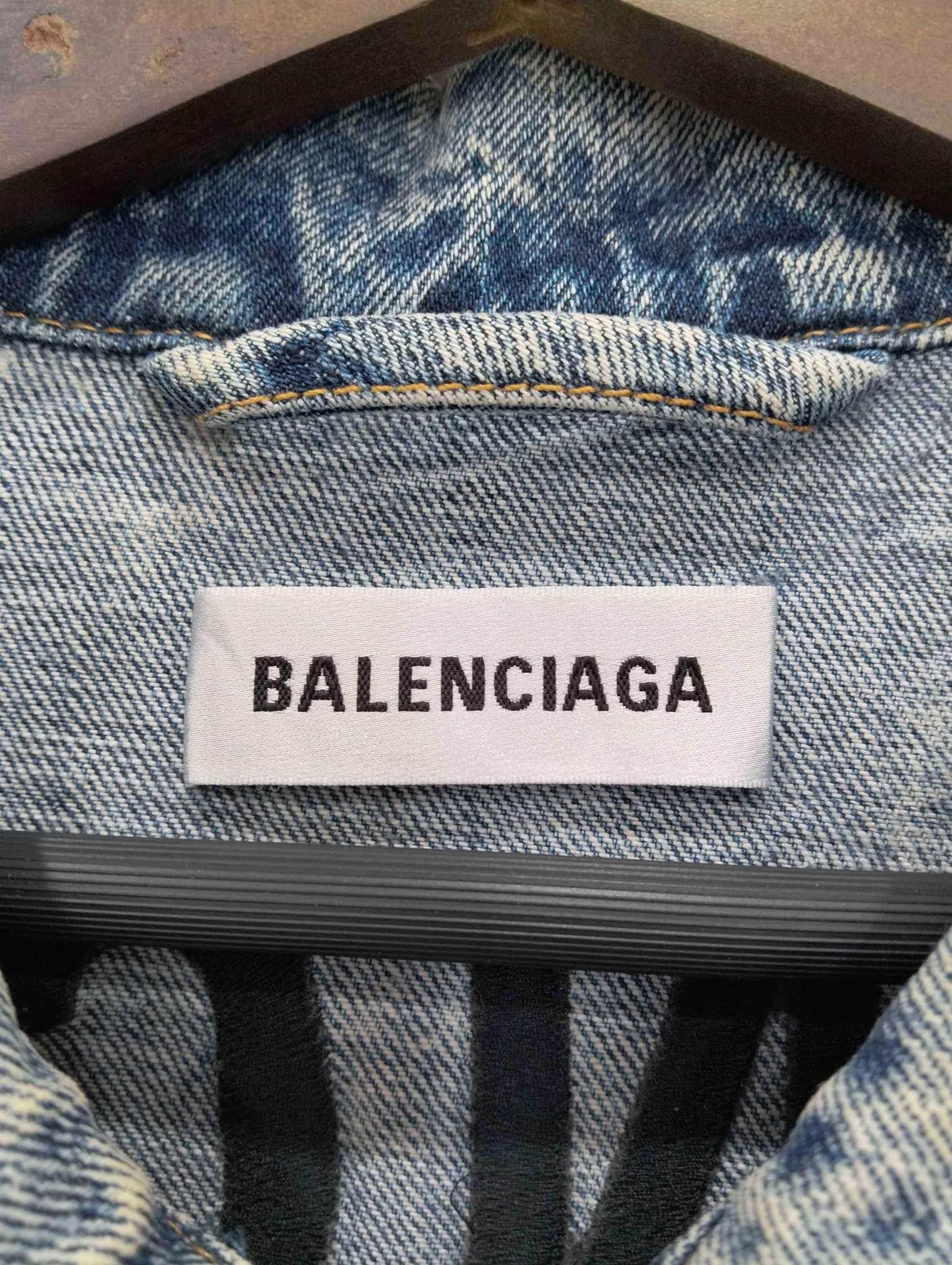 Balenciaga Balenciaga Distressed Denim Jacket 36 95 New Size XS / US 0-2 / IT 36-38 - 3 Thumbnail