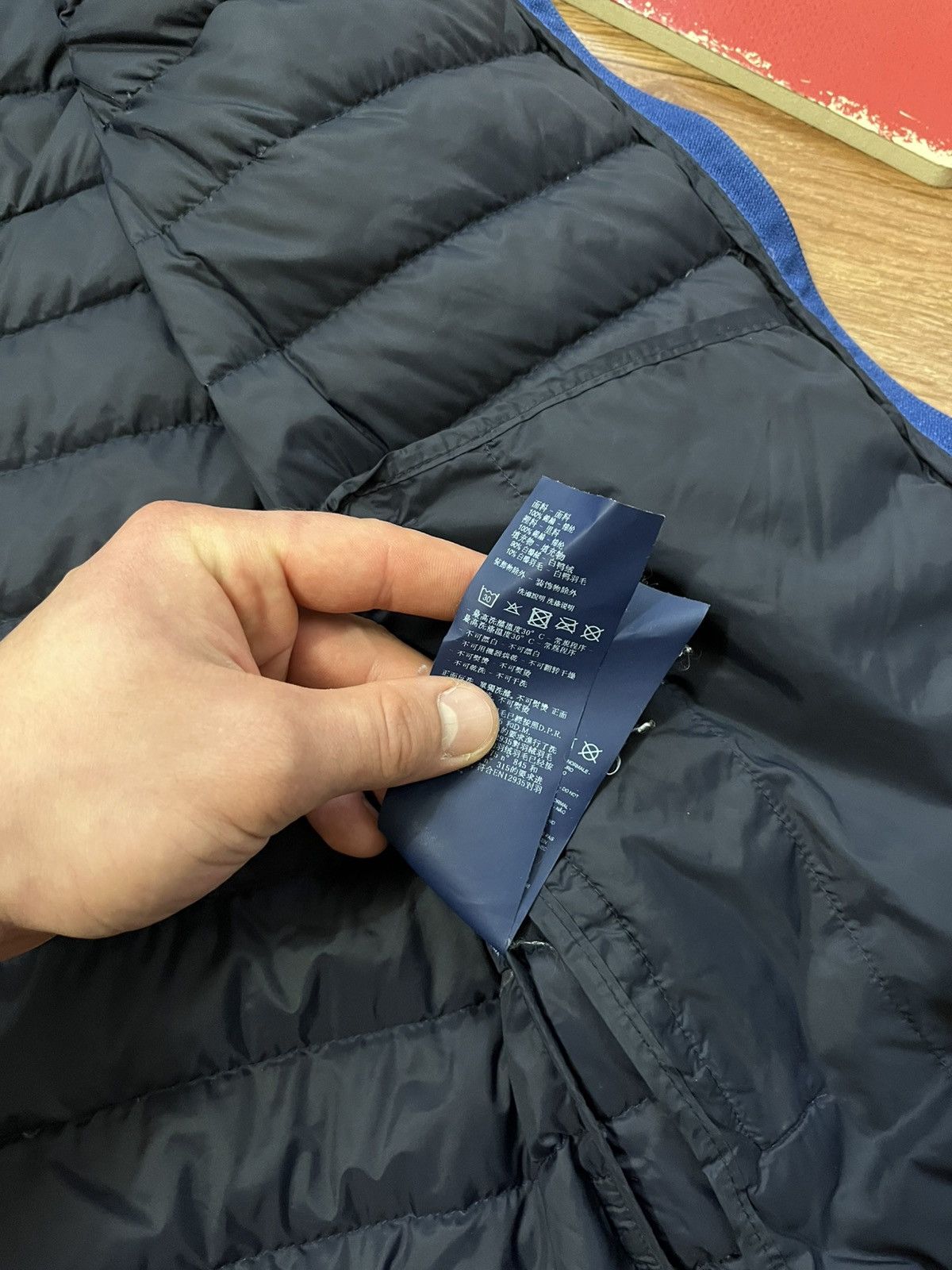 Emporio Armani Armani Jeans Down Vest Size US S / EU 44-46 / 1 - 7 Thumbnail