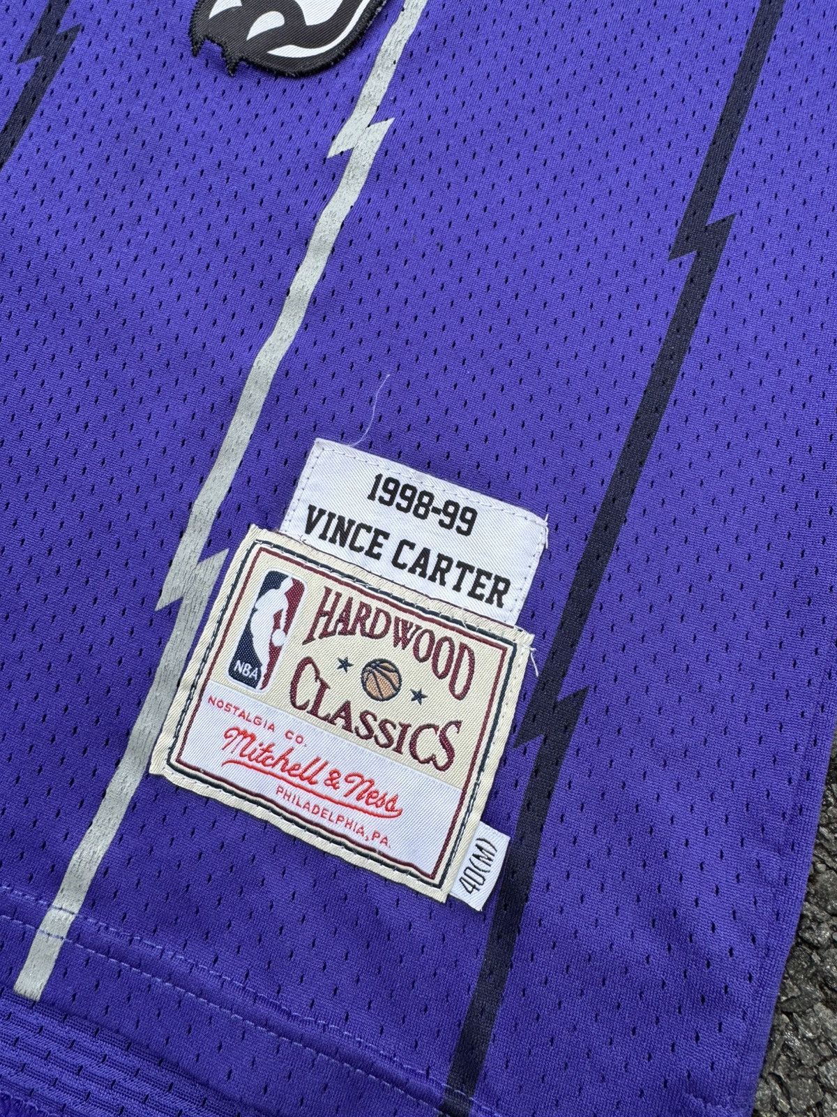 Mitchell & Ness RARE Vintage 1998-1999 NBA Vince Carter #15 Toronto Raptors Size US M / EU 48-50 / 2 - 4 Thumbnail