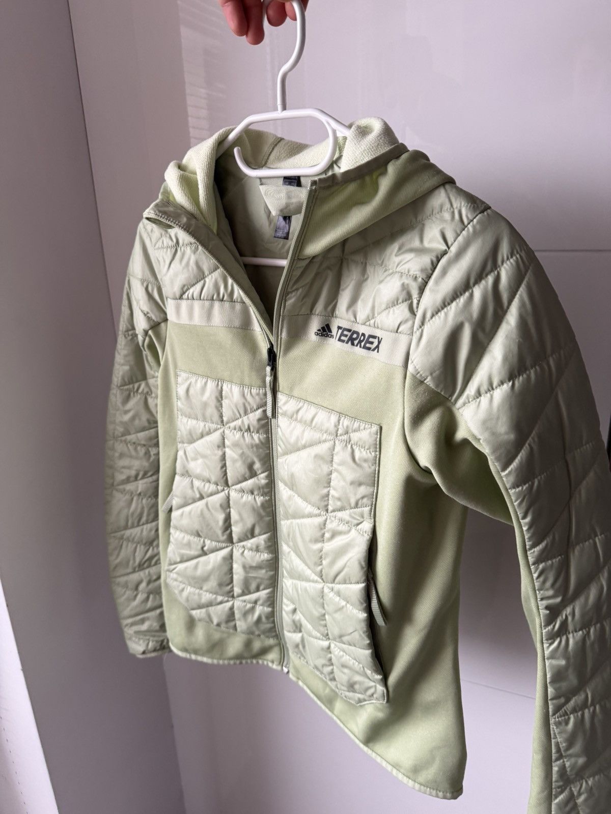 Adidas ‼️Adidas Terrex outdoor Waterproof SS21 Puffer Jacket ‼️ Size XS / US 0-2 / IT 36-38 - 4 Thumbnail
