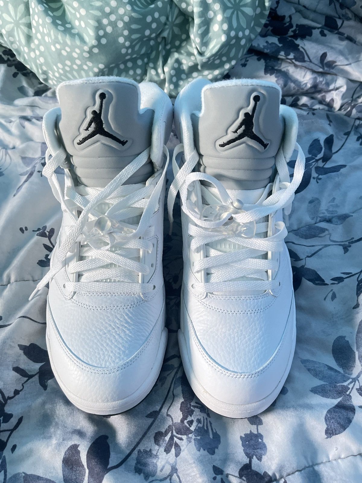 Jordan Brand •Jordan 5 “Metallic White”• Size US 11.5 / EU 44-45 - 3 Thumbnail