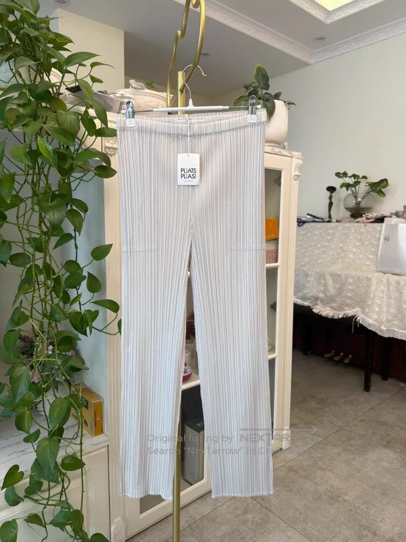 Issey Miyake Issey Miyake Straight Pants Beige Size 26" / US 2 / IT 38 - 1 Thumbnail