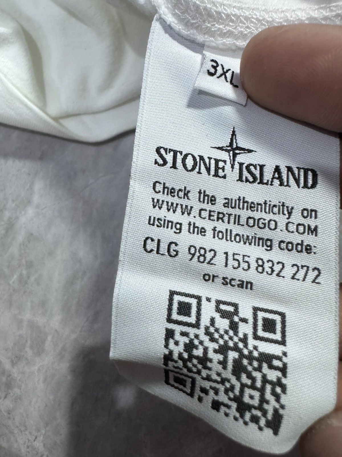 Stone Island Stone Island White Sweatshirt Size US XXL / EU 58 / 5 - 12 Thumbnail
