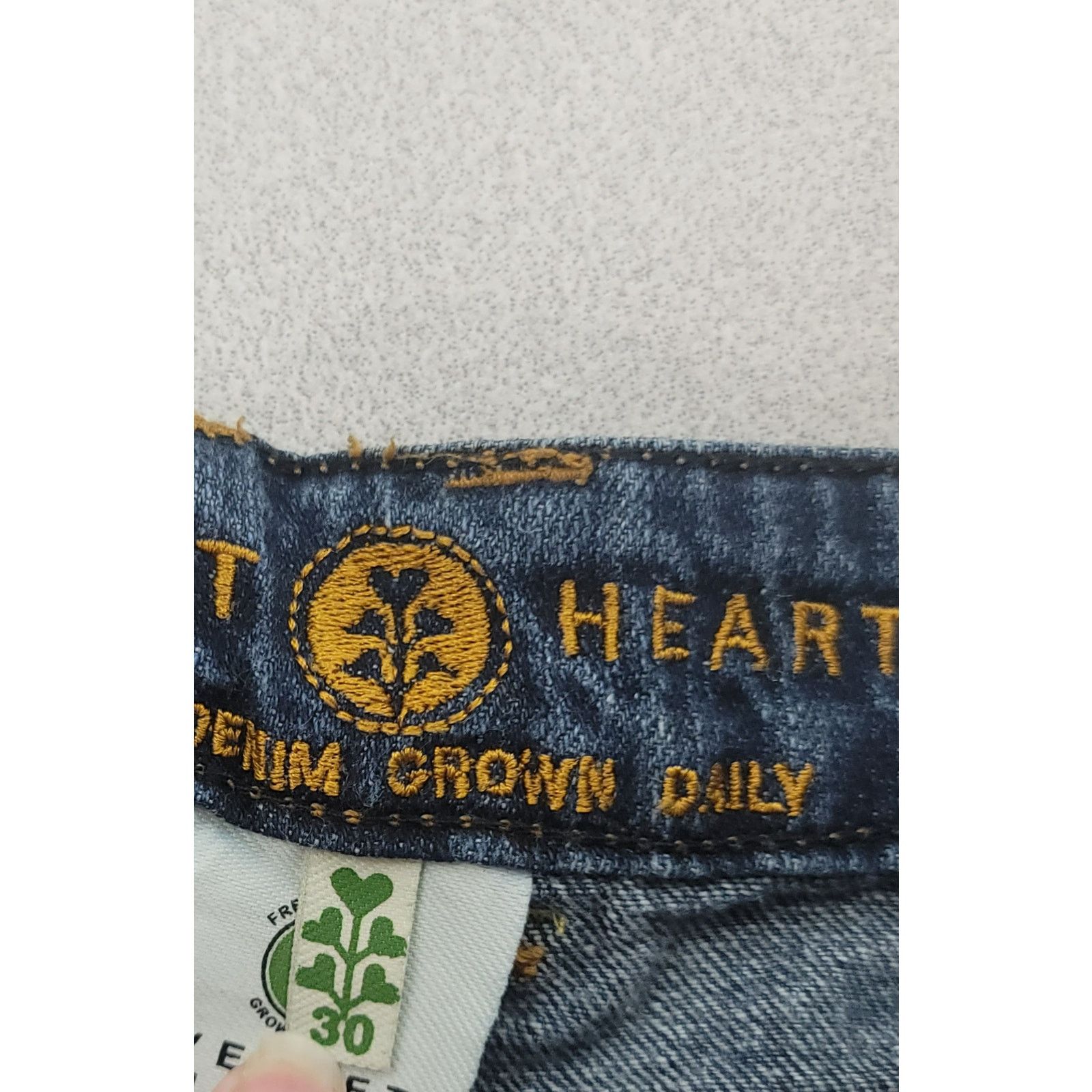 Other Velvet Heart Distressed Stone Washed Frayed Hem Shorts 30 Size 35" - 4 Thumbnail