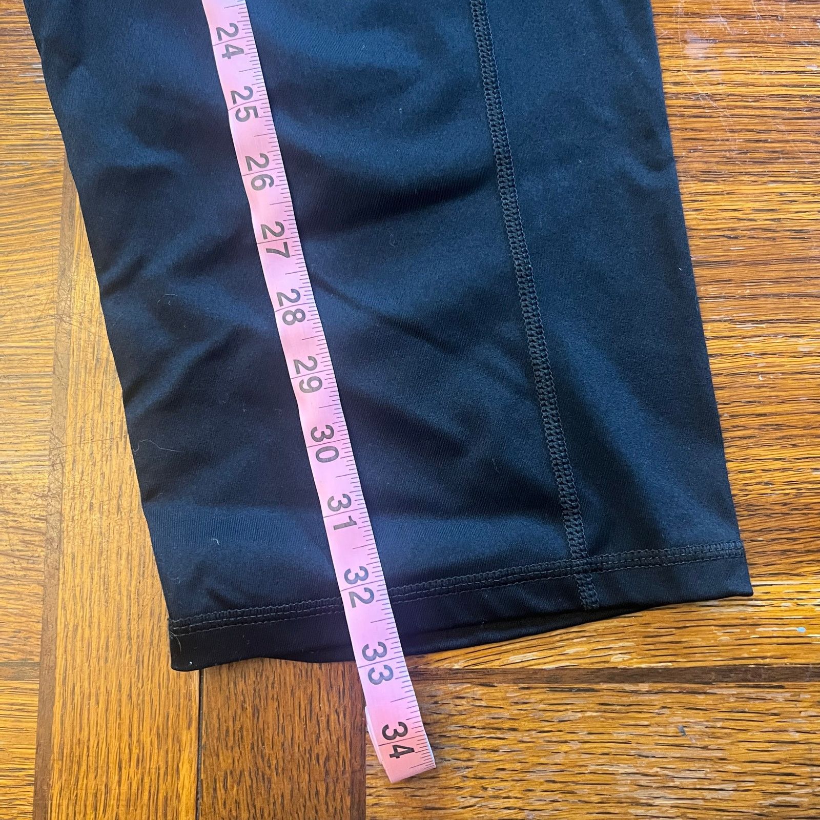 Other TORRID Plus Size 4 Capri Active Leggings with Side Pocket Size 27" / US 4 / IT 40 - 7 Thumbnail