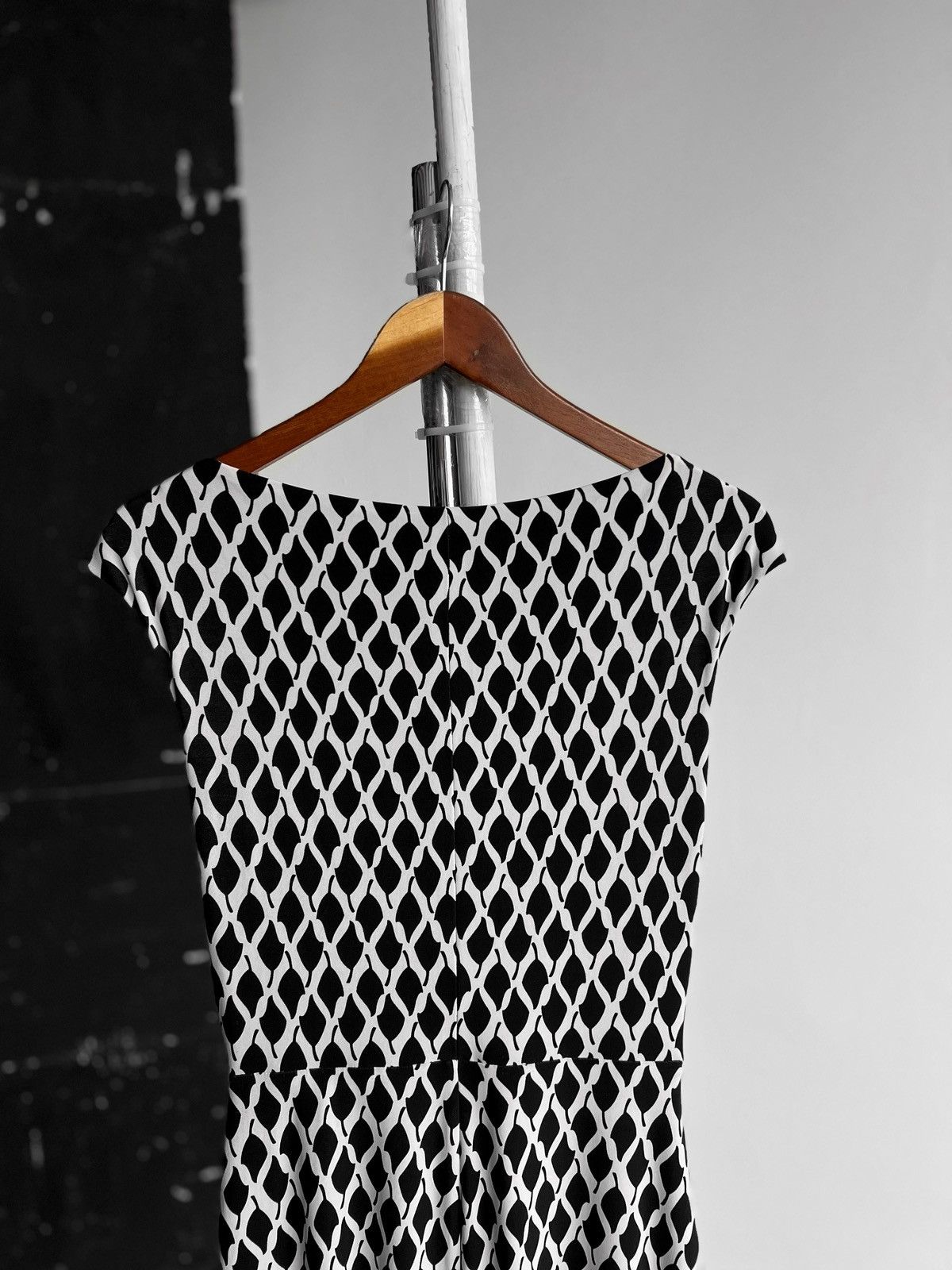 Lauren Ralph Lauren × Ralph Lauren Lauren Ralph Lauren Black White Abstract Knee Length Dress Size S / US 4 / IT 40 - 4 Thumbnail