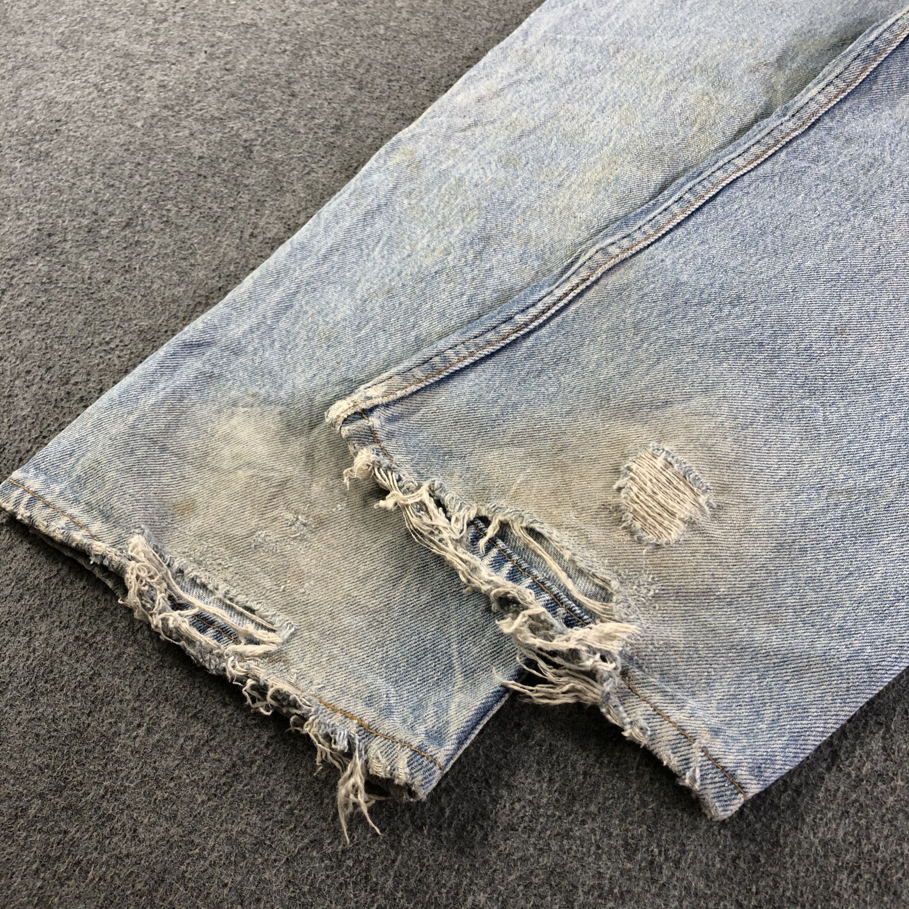 Levi's 90s Vintage Light Wash Levis 501 Jeans-J3738 Size US 34 / EU 50 - 6 Thumbnail