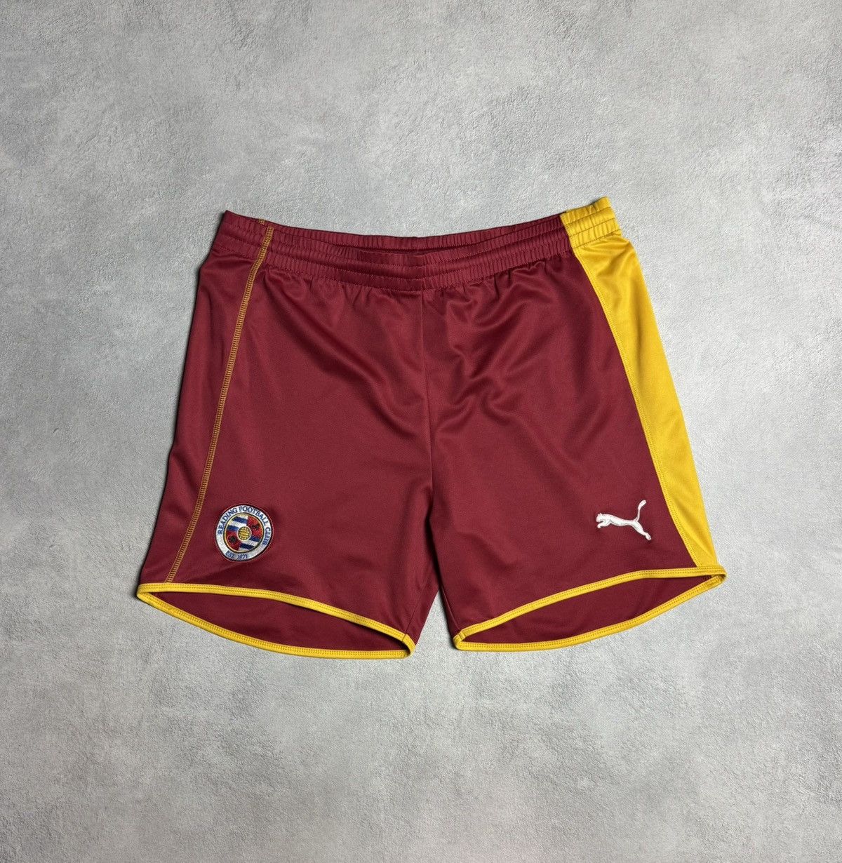 Puma Reading FC 2006 2007 Away Football Soccer Shorts Puma Size US 32 / EU 48 - 1 Thumbnail