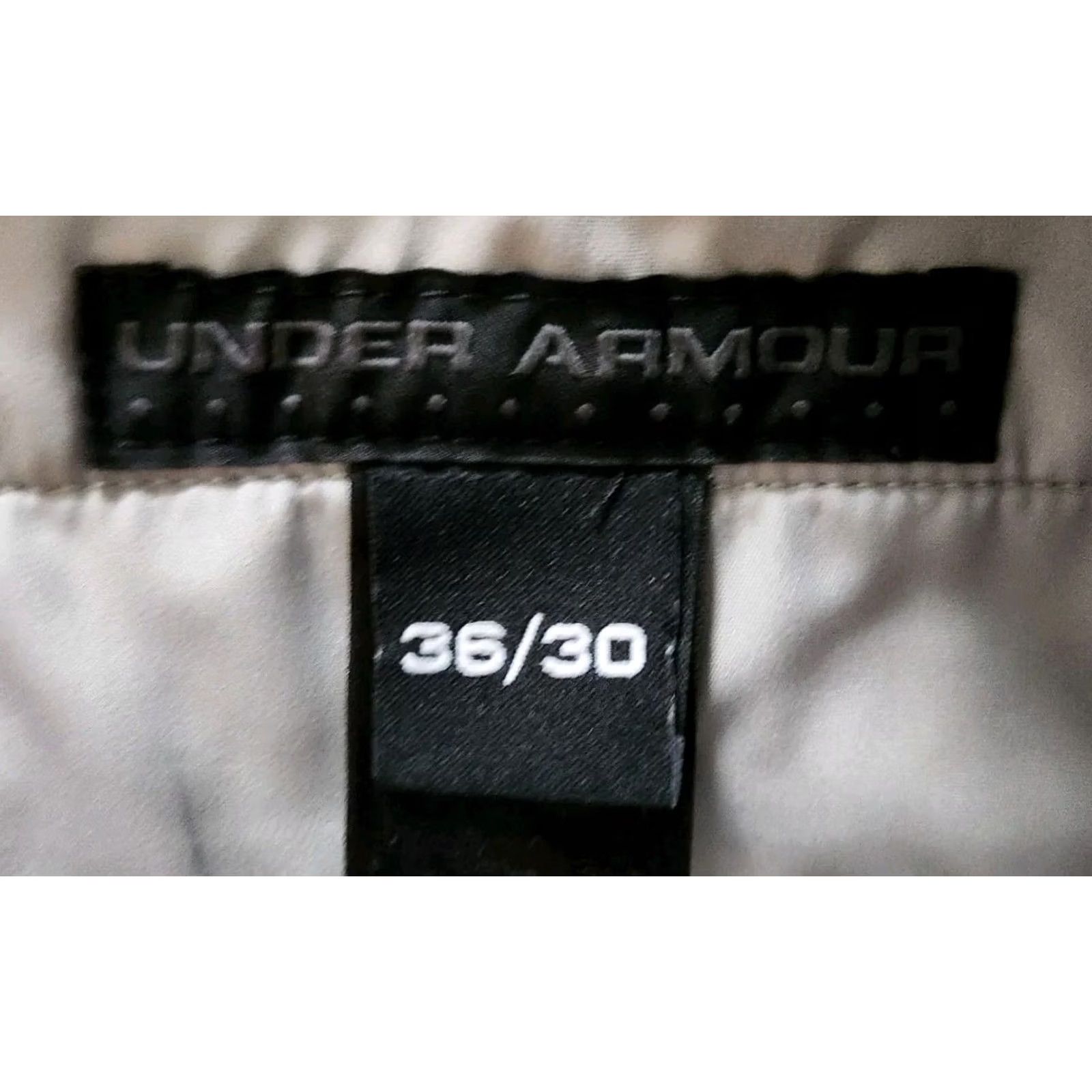 Under Armour Under Armour Golf Pants Men 36x30 Black Straight Leg Polyester Chino Pants Regular Inseam 30 Size US 36 / EU 52 - 2 Thumbnail