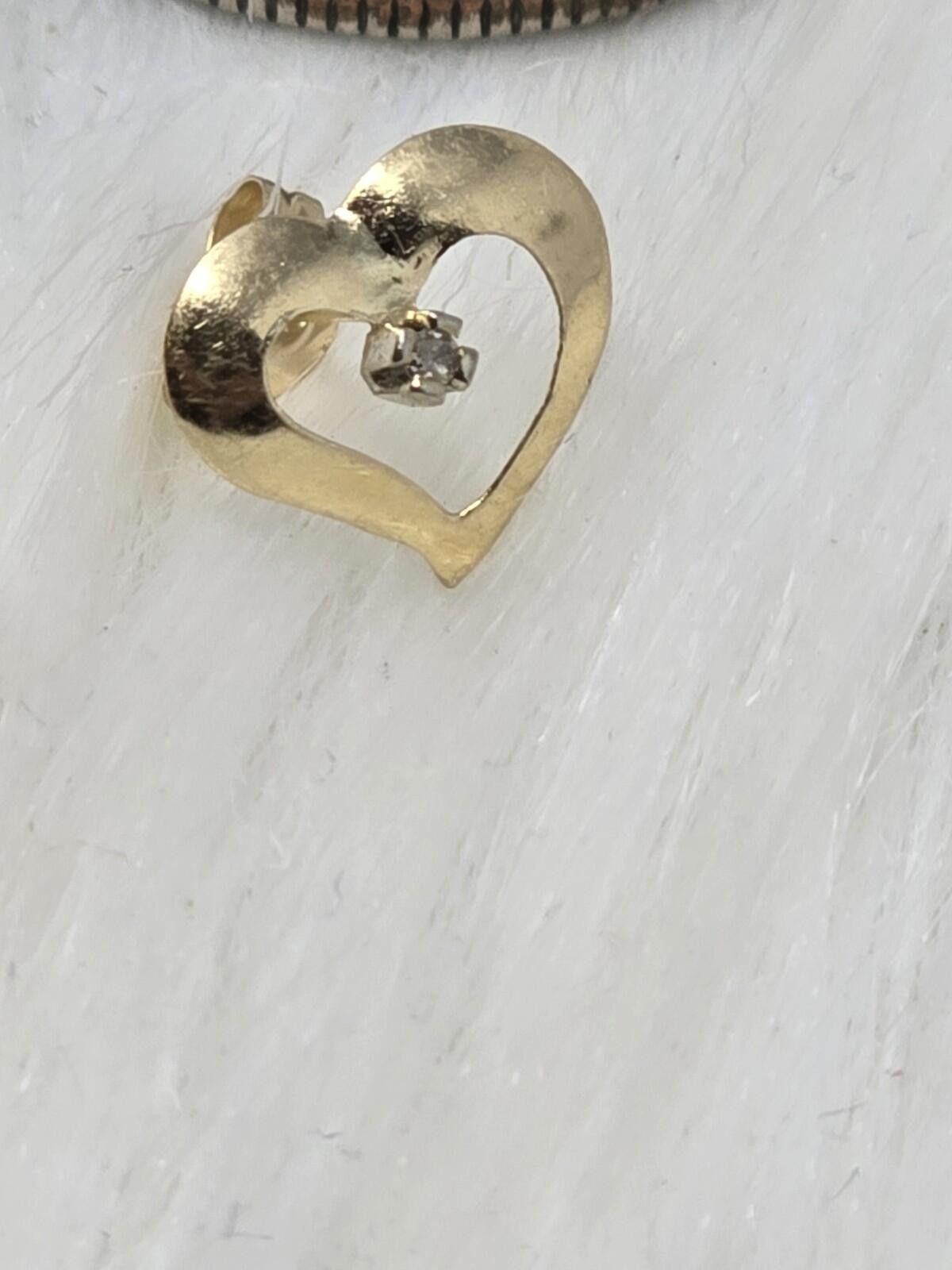 The Unbranded Brand 14k Solid Gold Diamond Heart Stud Earrings Petite Size ONE SIZE - 8 Thumbnail