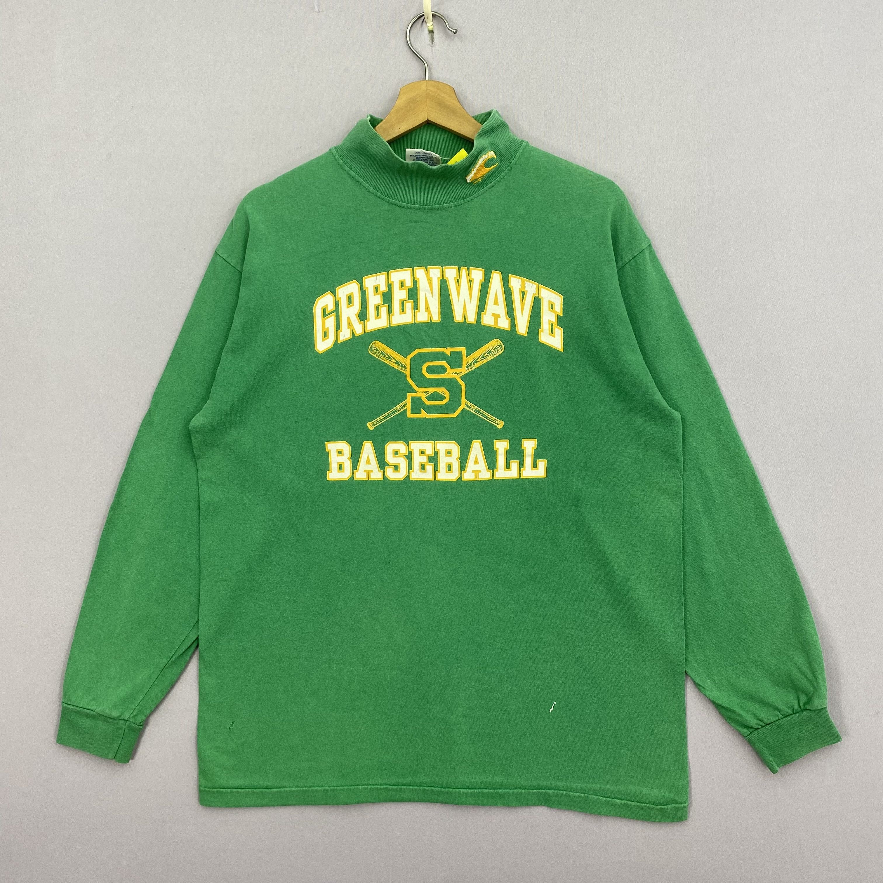 Vintage Vintage 90s Tulane Green Wave Football T-Shirt Crewneck Tee Size US L / EU 52-54 / 3 - 1 Thumbnail