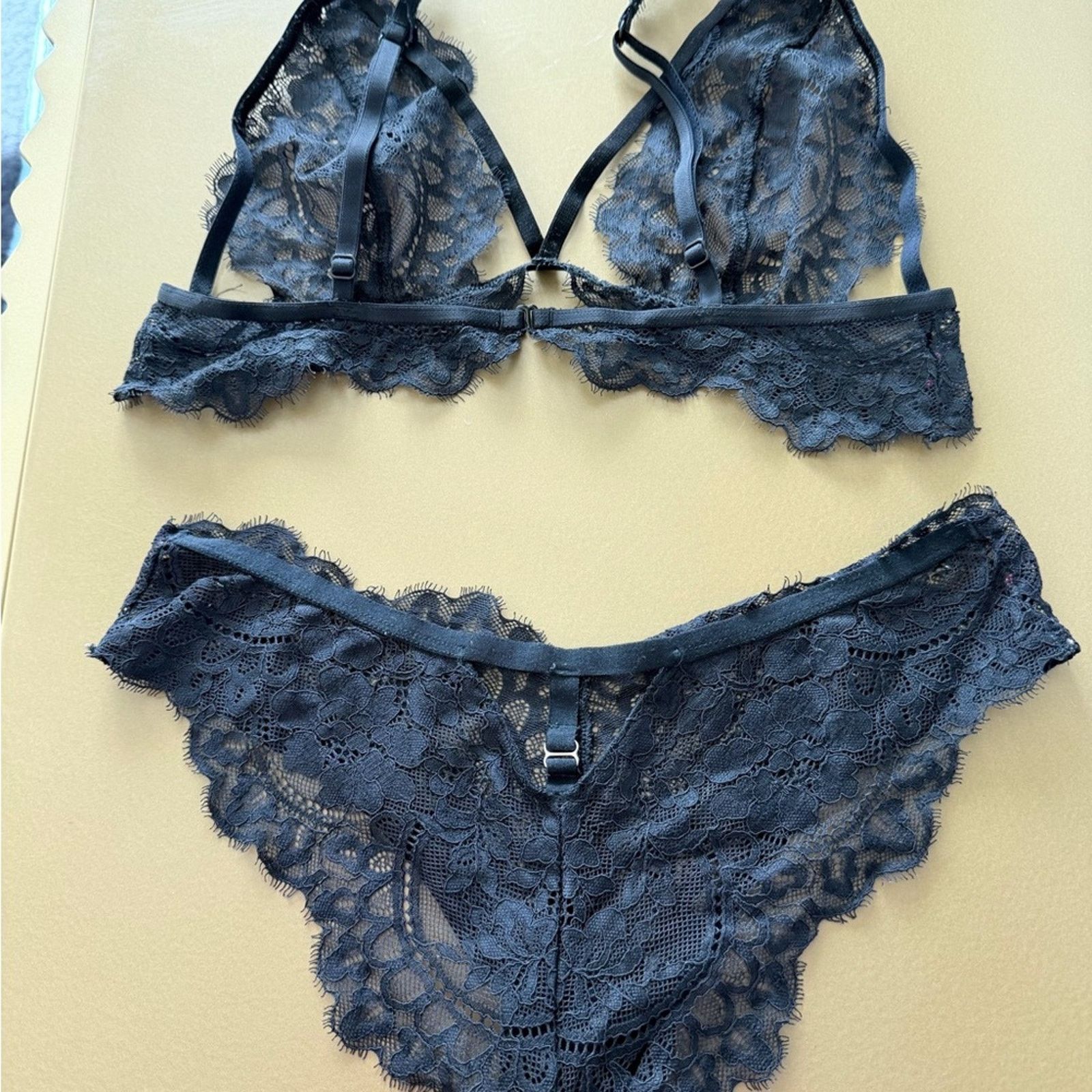 Victoria's Secret Black Lace Bralette & Panty Set - Women Intimates size S Size ONE SIZE - 5 Thumbnail
