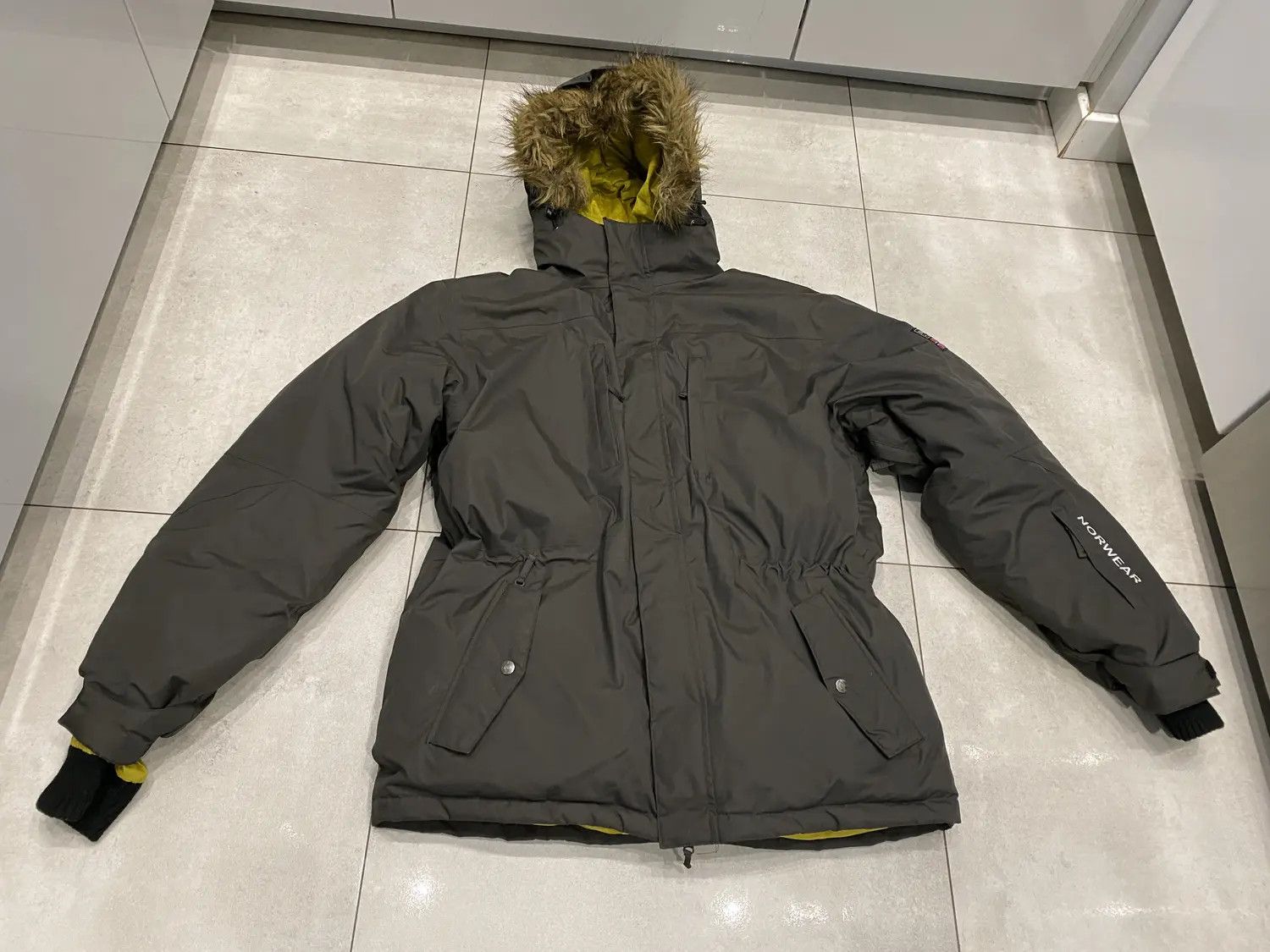 Other NORWEAR down jacket size L Size US L / EU 52-54 / 3 - 1 Thumbnail