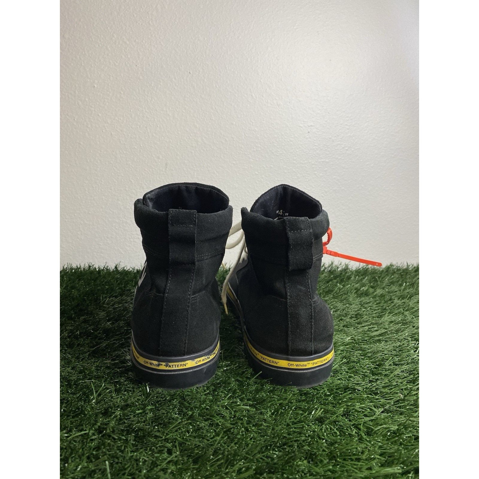 Off-White Off-White Vulc Sneaker Mid 'Black' | Size 43 EU ( 10 us ) Size US 10 / EU 43 - 13 Thumbnail