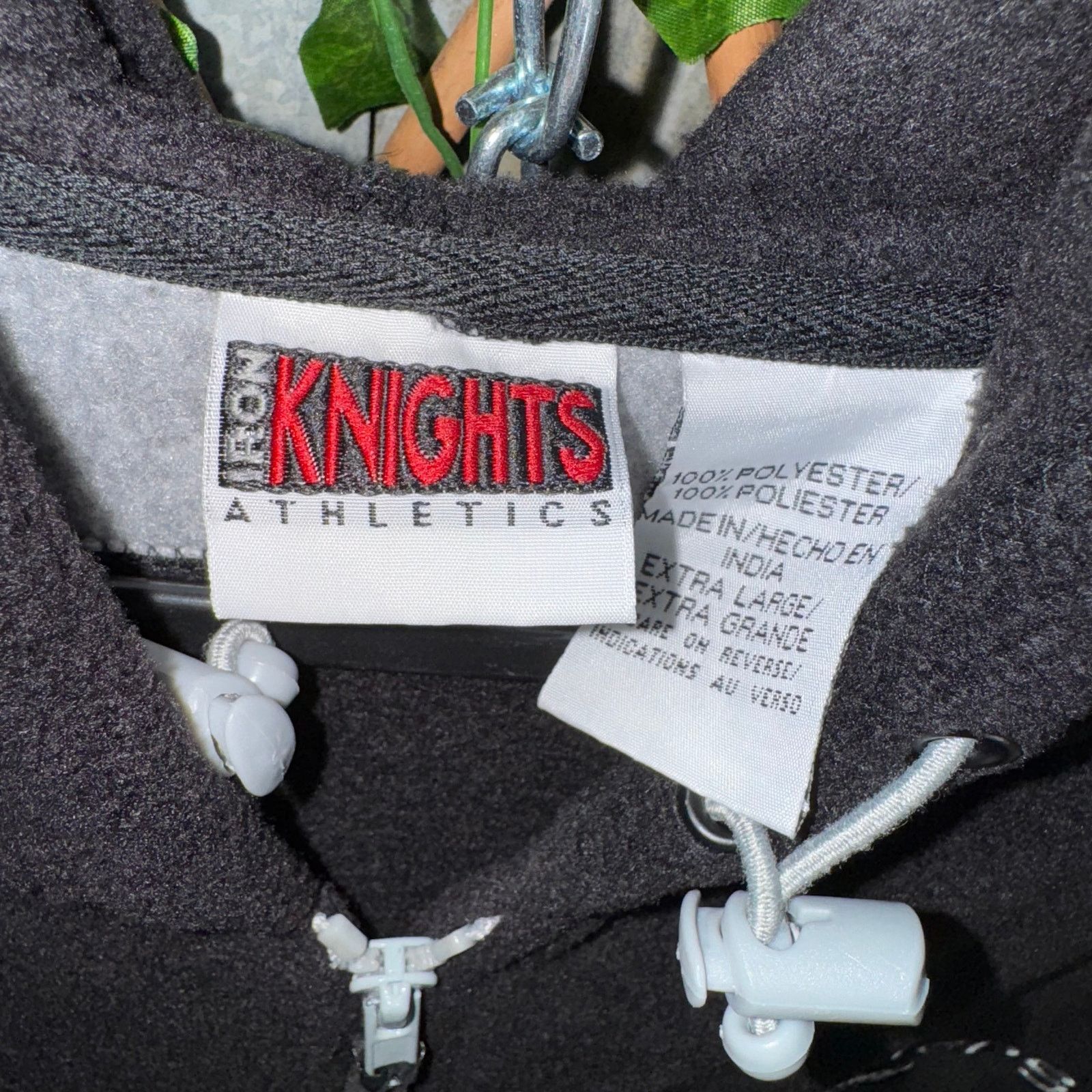 NFL Vintage Y2K Oakland Raiders embroidered fleece zip up hoodie Size US XL / EU 56 / 4 - 3 Thumbnail
