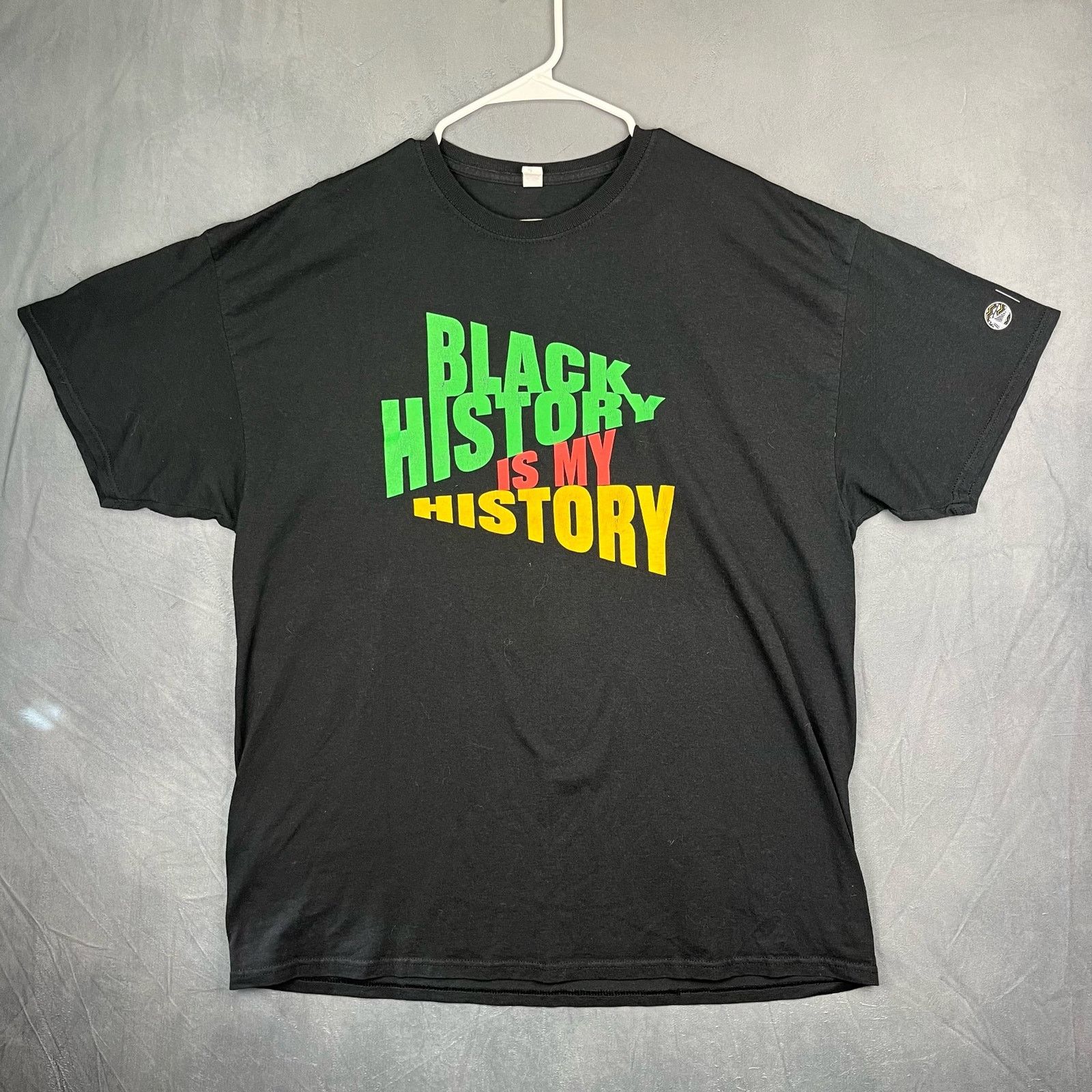 Jerzees Black History Is My History Shirt 2XL Golden Warriors E-01 Size US XXL / EU 58 / 5 - 1 Thumbnail