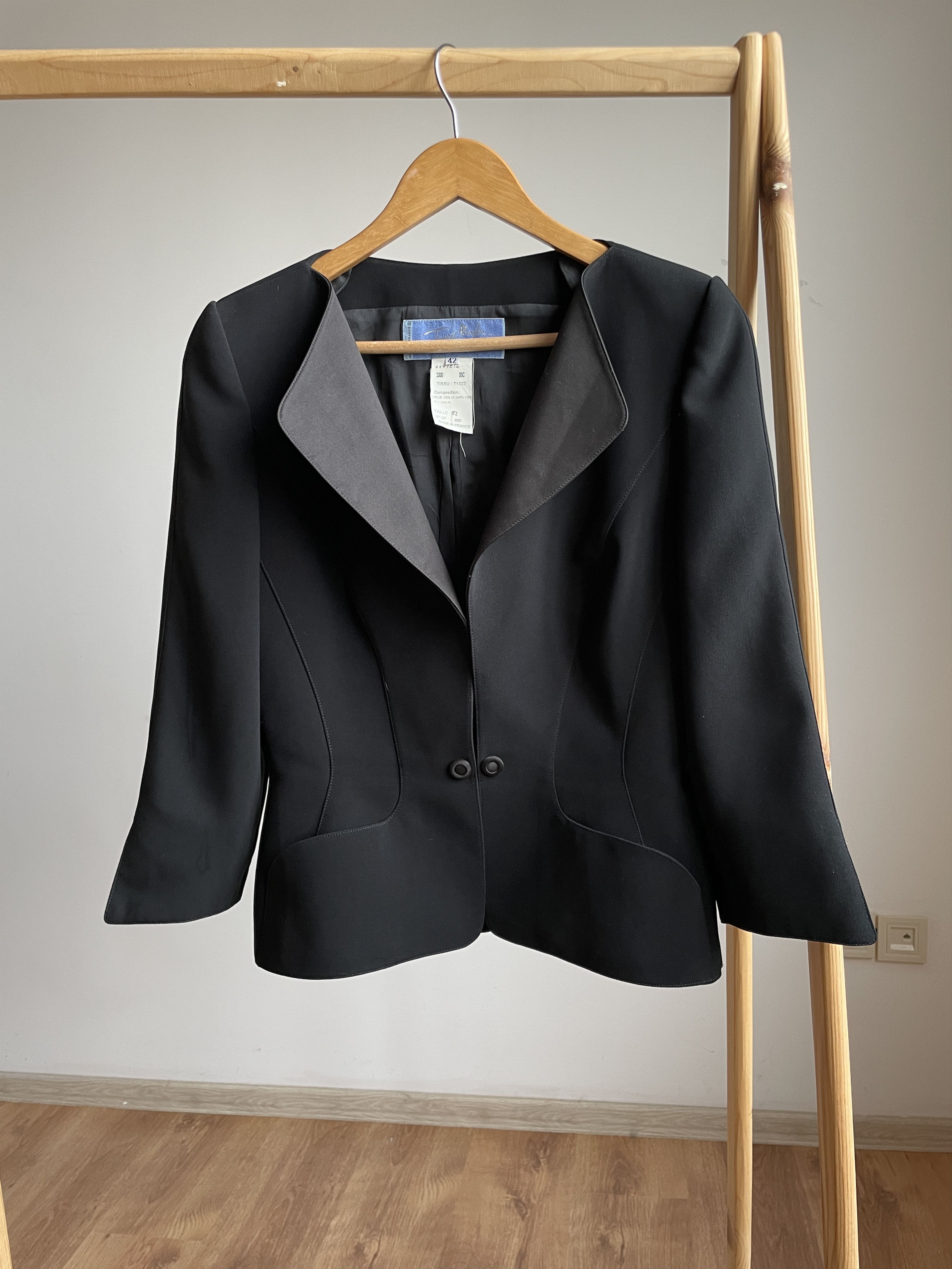 Thierry Mugler Vintage 90's Sculptural Blazer Size FR 42