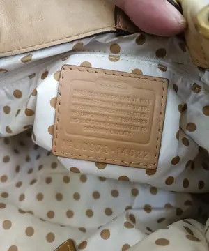 Coach COACH Peyton Leather Carryall Bag Beige Polka Dot Lining Size ONE SIZE - 8 Thumbnail