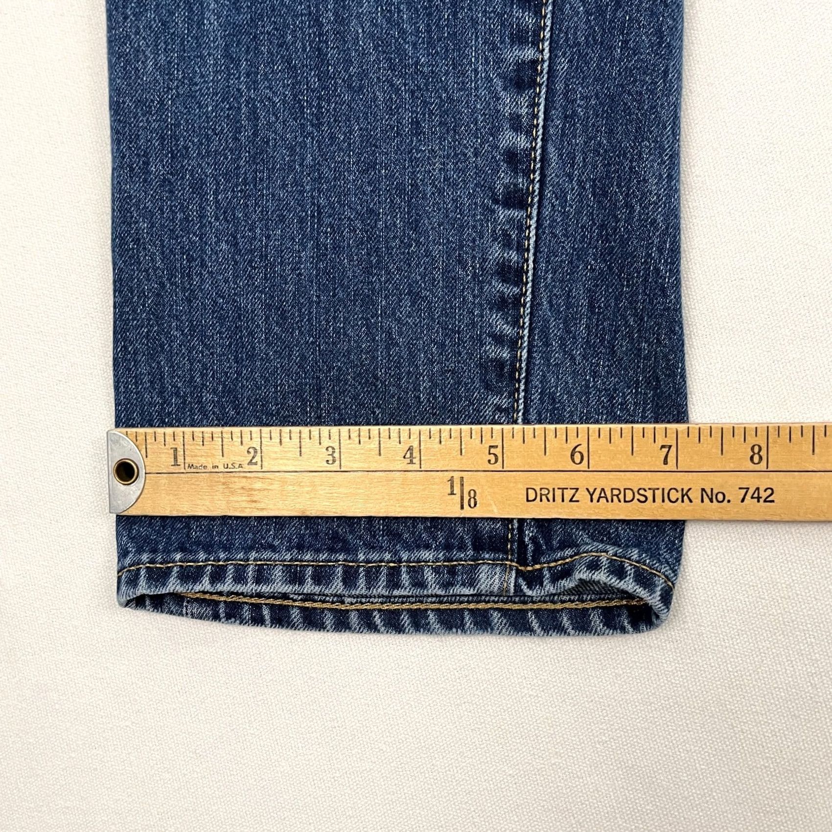 Todd Snyder Todd Snyder Jeans Mens 33x32 Slim Fit Medium Wash Blue Denim 5-Pocket Style Tapered Vintage: No Size US 33 - 7 Thumbnail