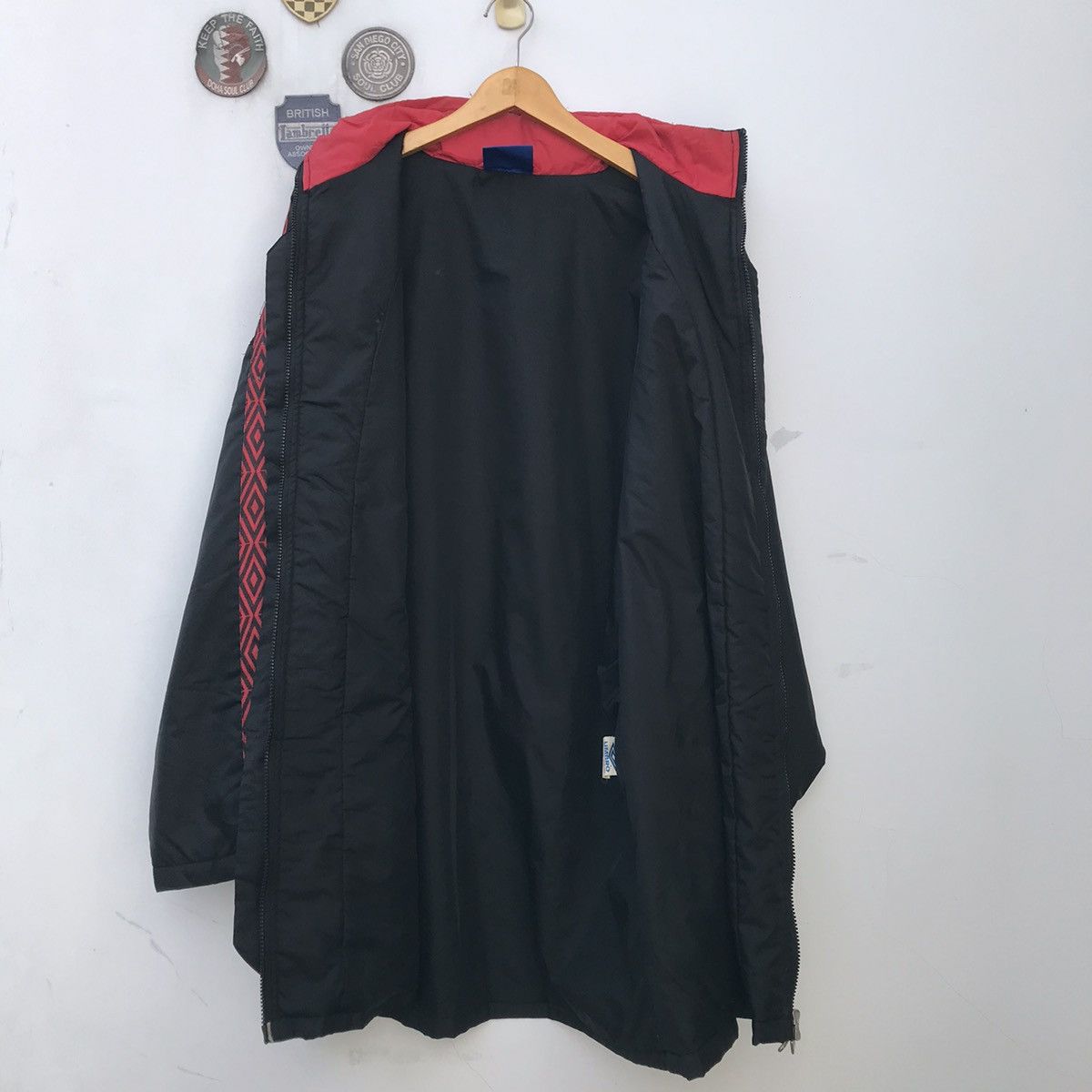 Umbro × Vintage Vintage 1990s Umbro Padded Anorak Template Bench trench Coat Size US L / EU 52-54 / 3 - 9 Thumbnail