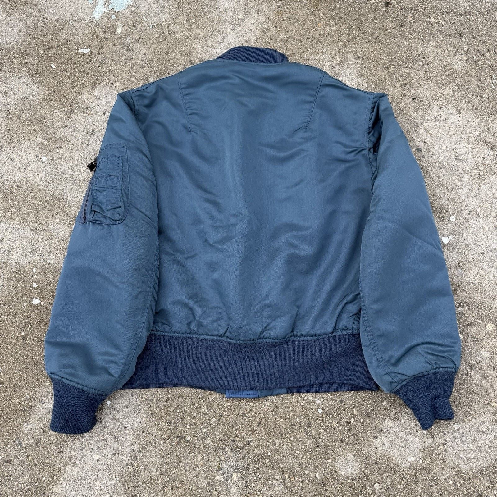 Alpha Industries × Vintage Vintage U.S. Air Force MA-1 Flight Bomber Jacket Weintraub Size US M / EU 48-50 / 2 - 3 Thumbnail