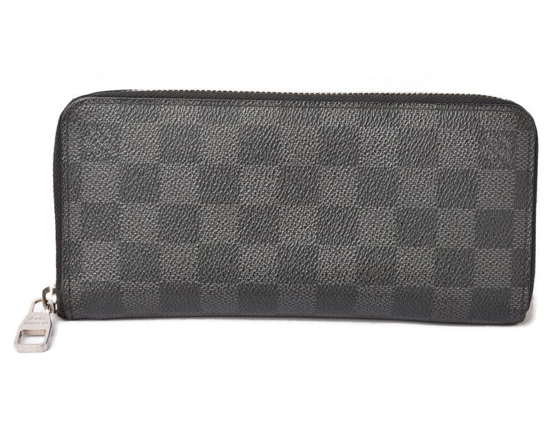 Louis Vuitton Louis Vuitton Louis Vuitton Damier Graphite Canvas Long Wallet N63095 Canvas Long Wallet N63095 in Great Condition Size ONE SIZE - 1 Thumbnail